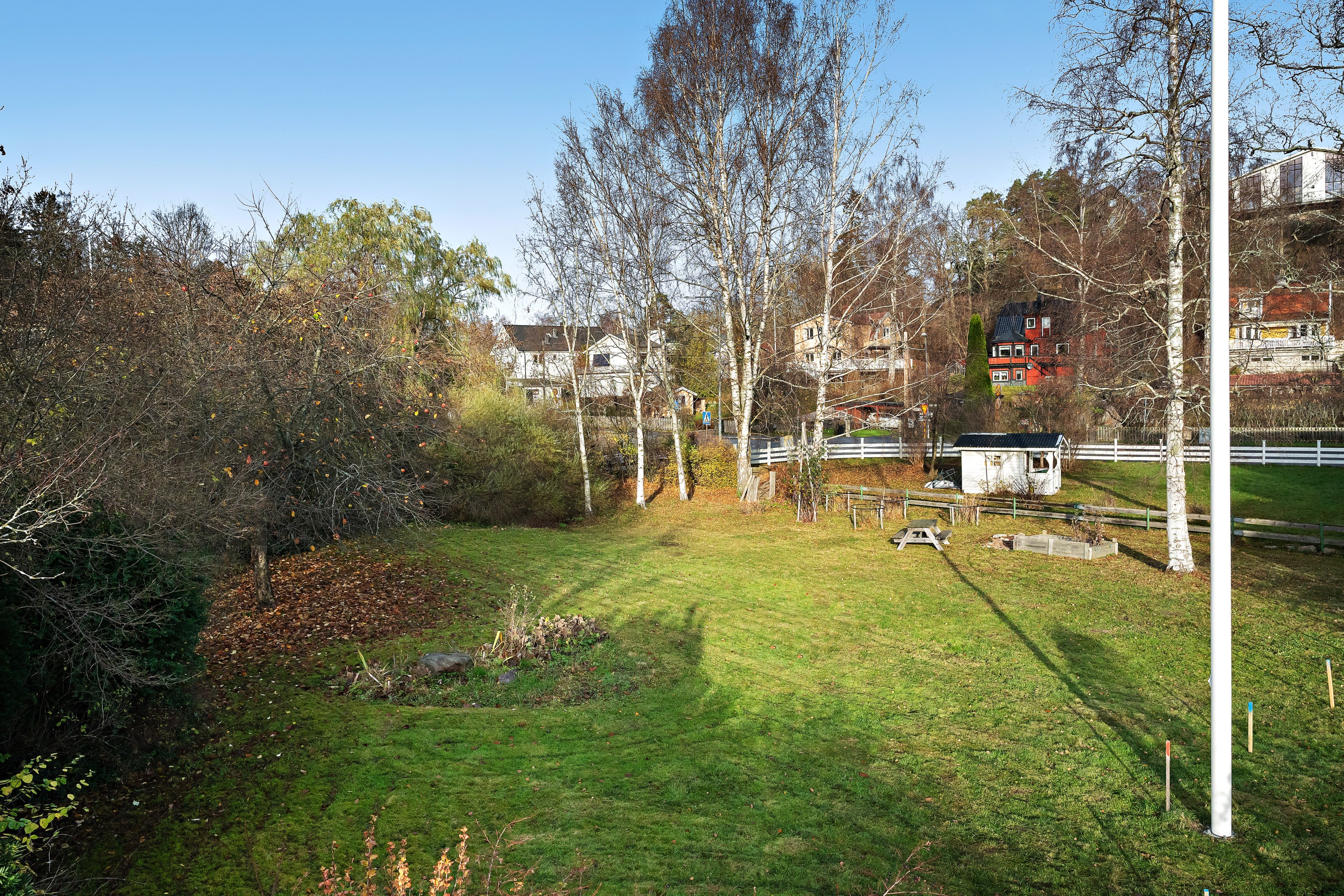 Bostadsbild från Ektorpsvägen 38, Såld i Skuru, Nacka