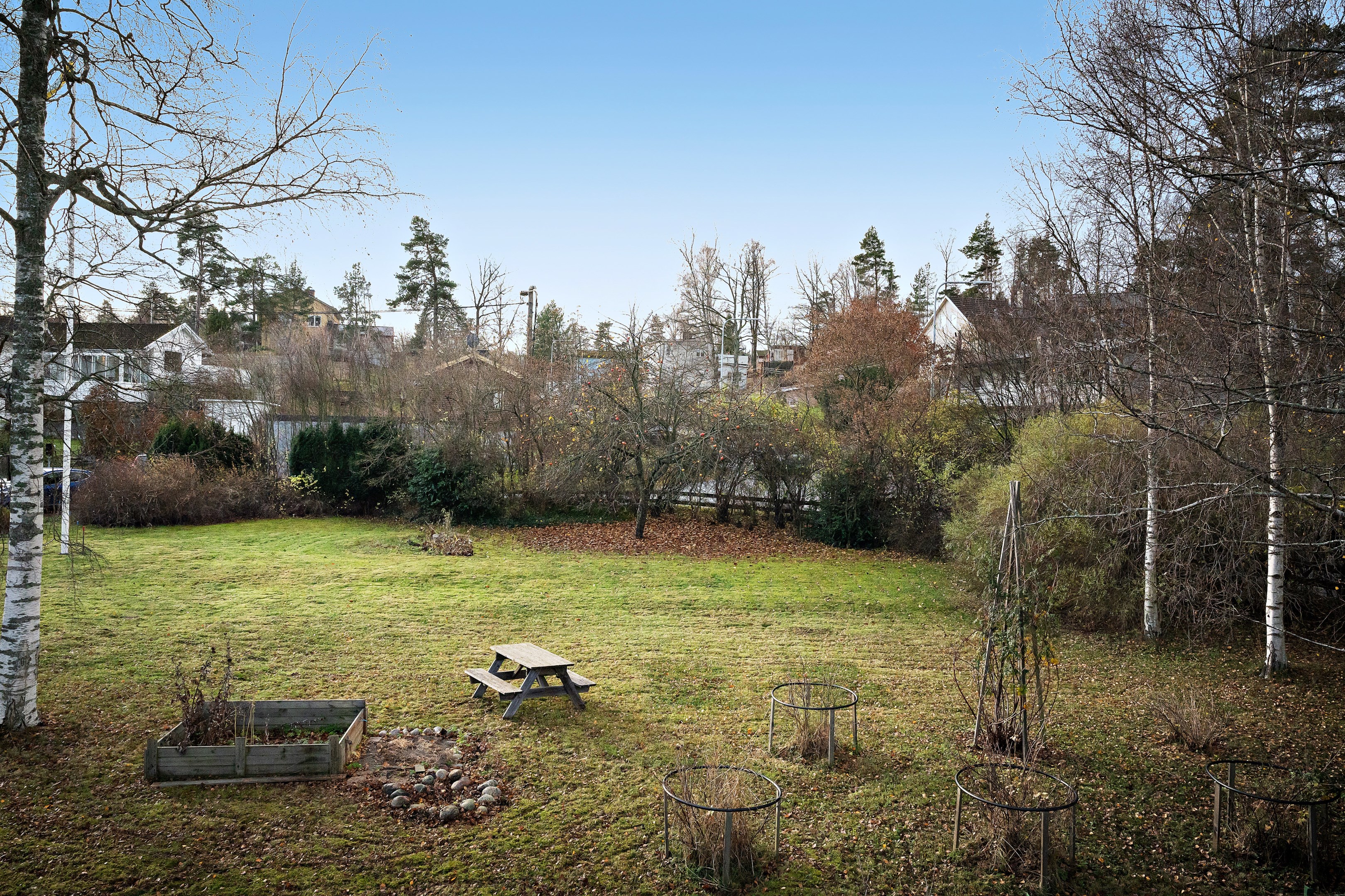 Bostadsbild från Ektorpsvägen 38, Såld i Skuru, Nacka