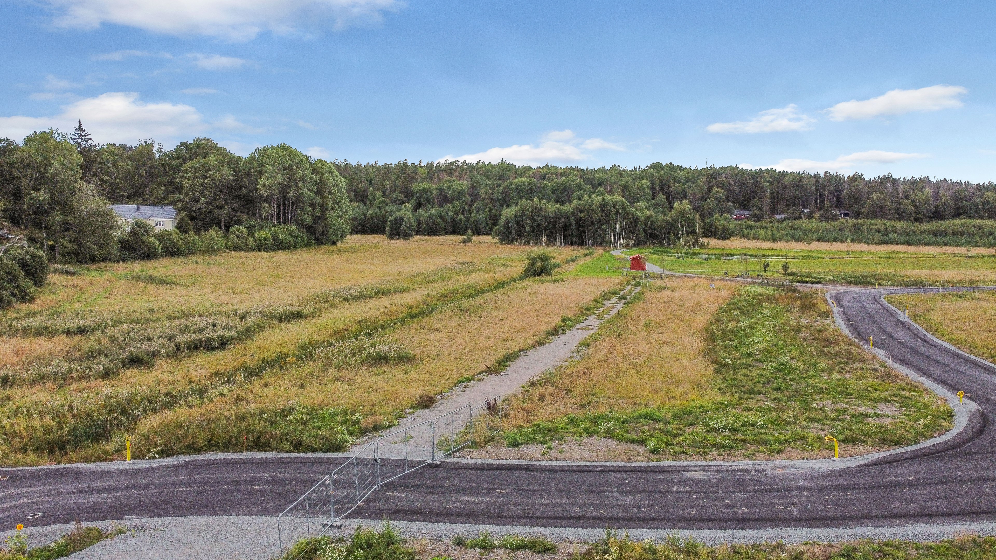 Bostadsbild från Fjäderbladsvägen 33, Såld i Gunsta, Uppsala