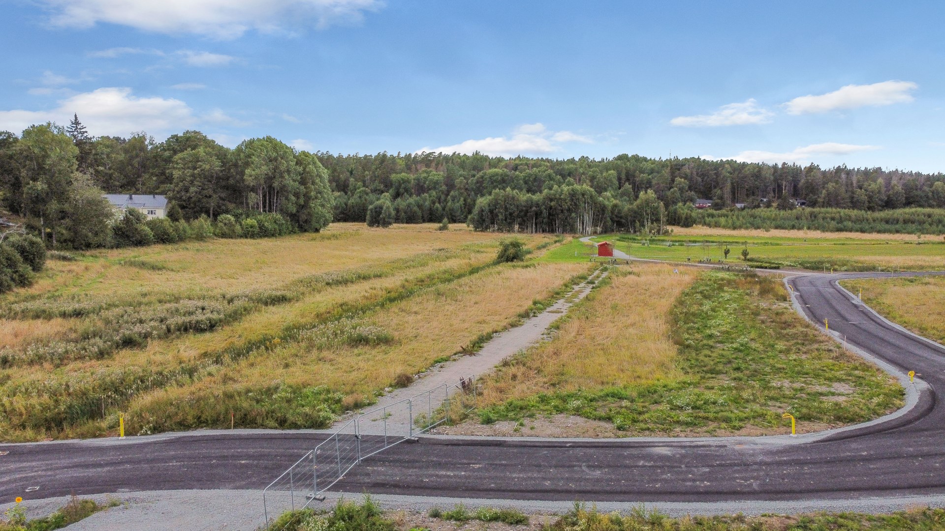 Bostadsbild från Fjäderbladsvägen 33, Såld i Gunsta, Uppsala