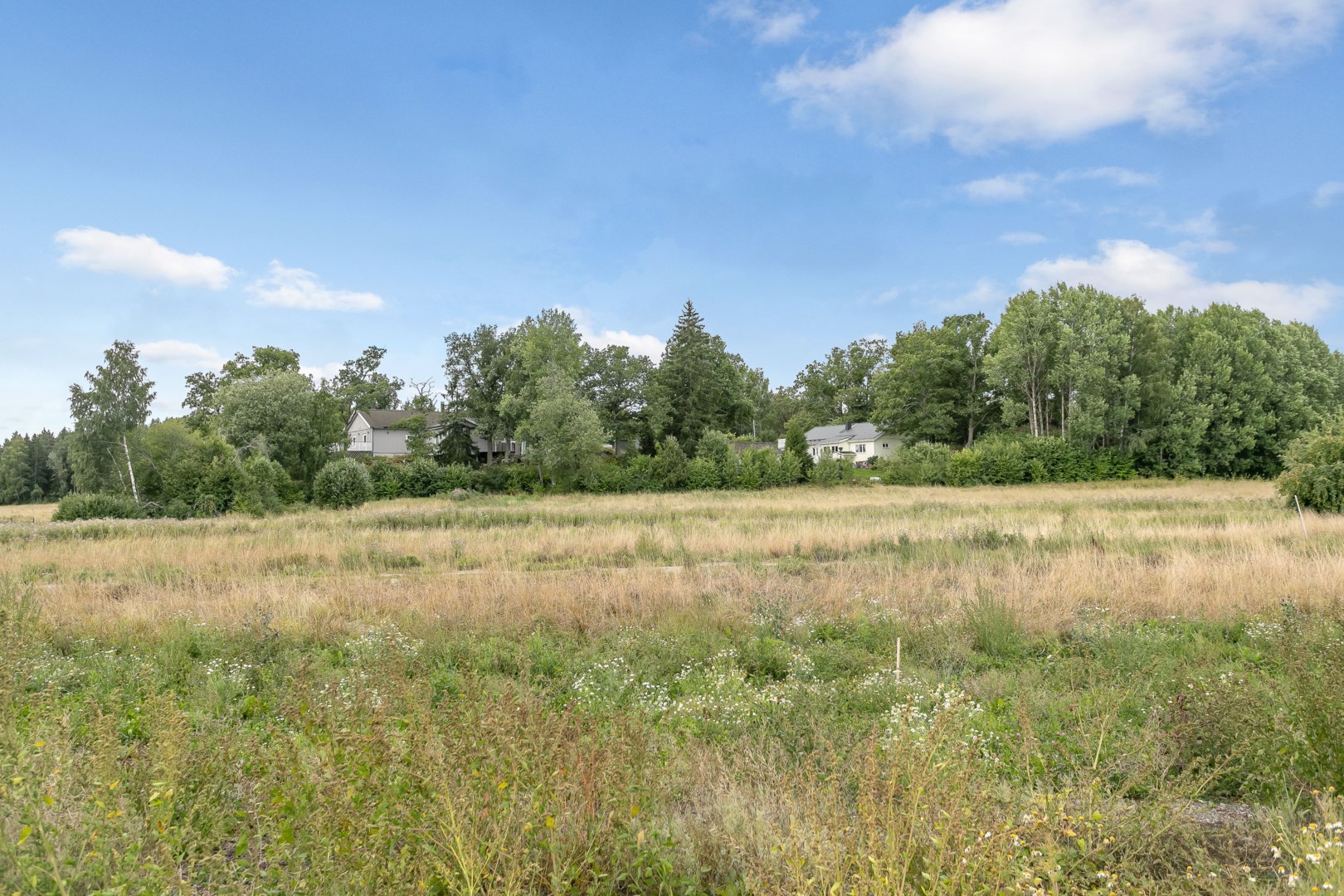 Bostadsbild från Fjäderbladsvägen 33, Såld i Gunsta, Uppsala
