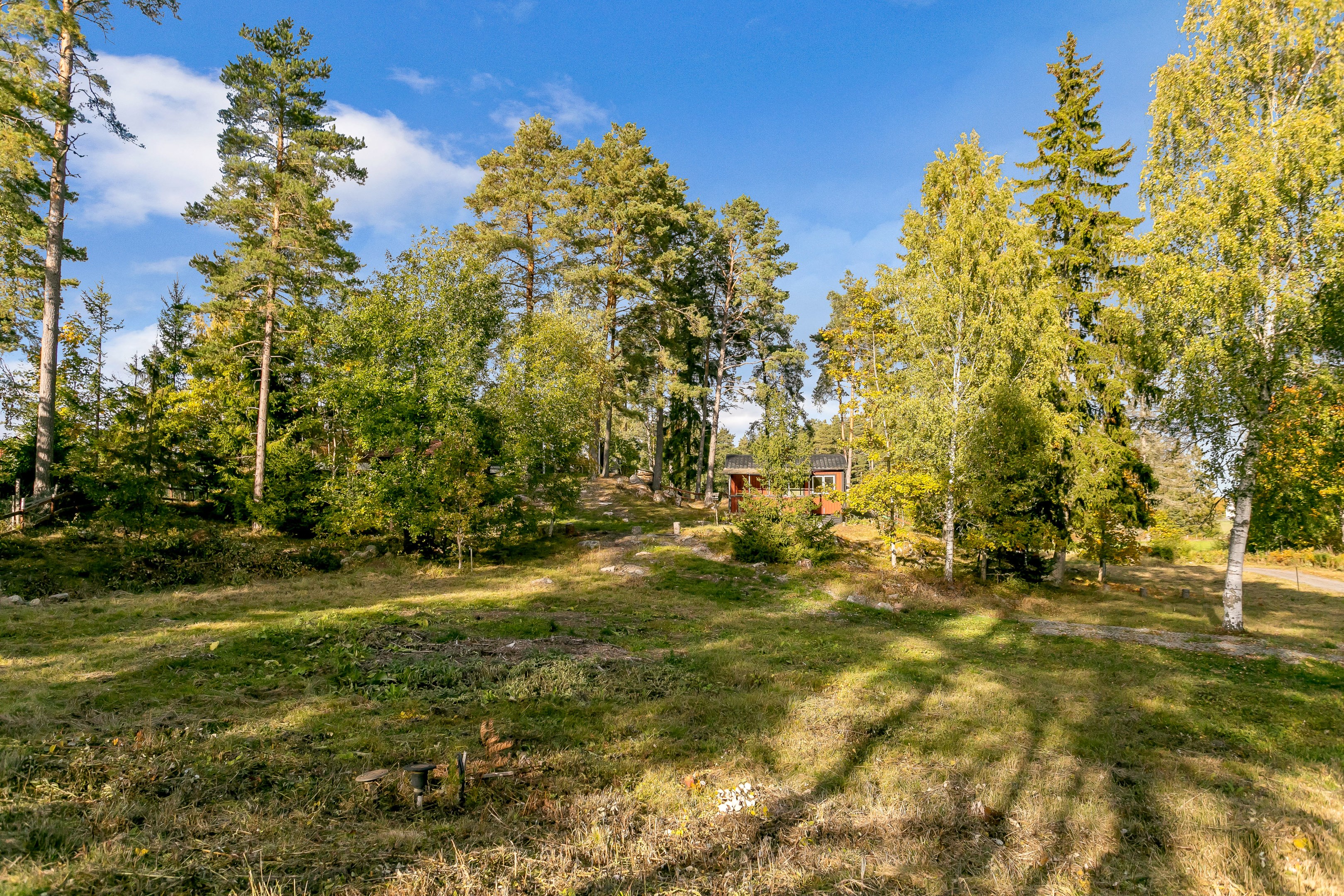 Bostadsbild från Trångbovägen, Till salu i Gunsta, Uppsala