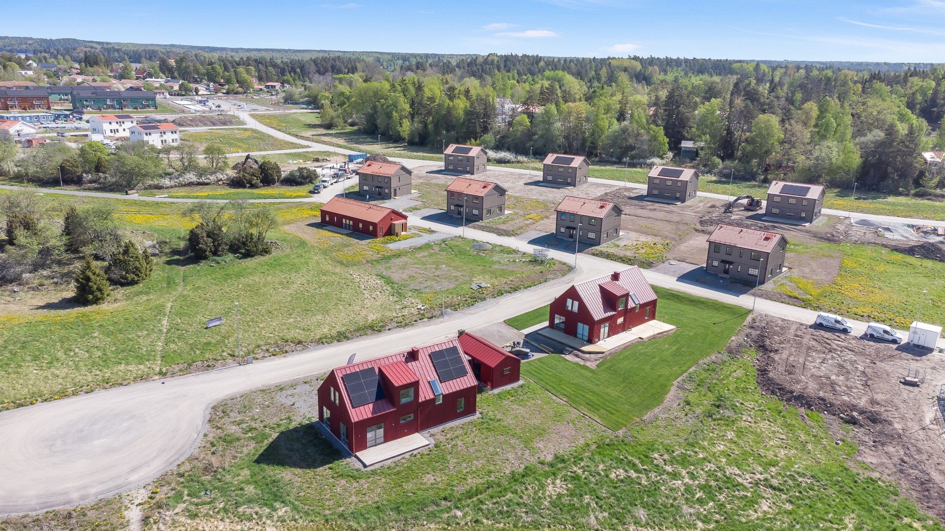 Bostadsbild från Fjäderbladsvägen 15, Till salu i Gunsta, Uppsala