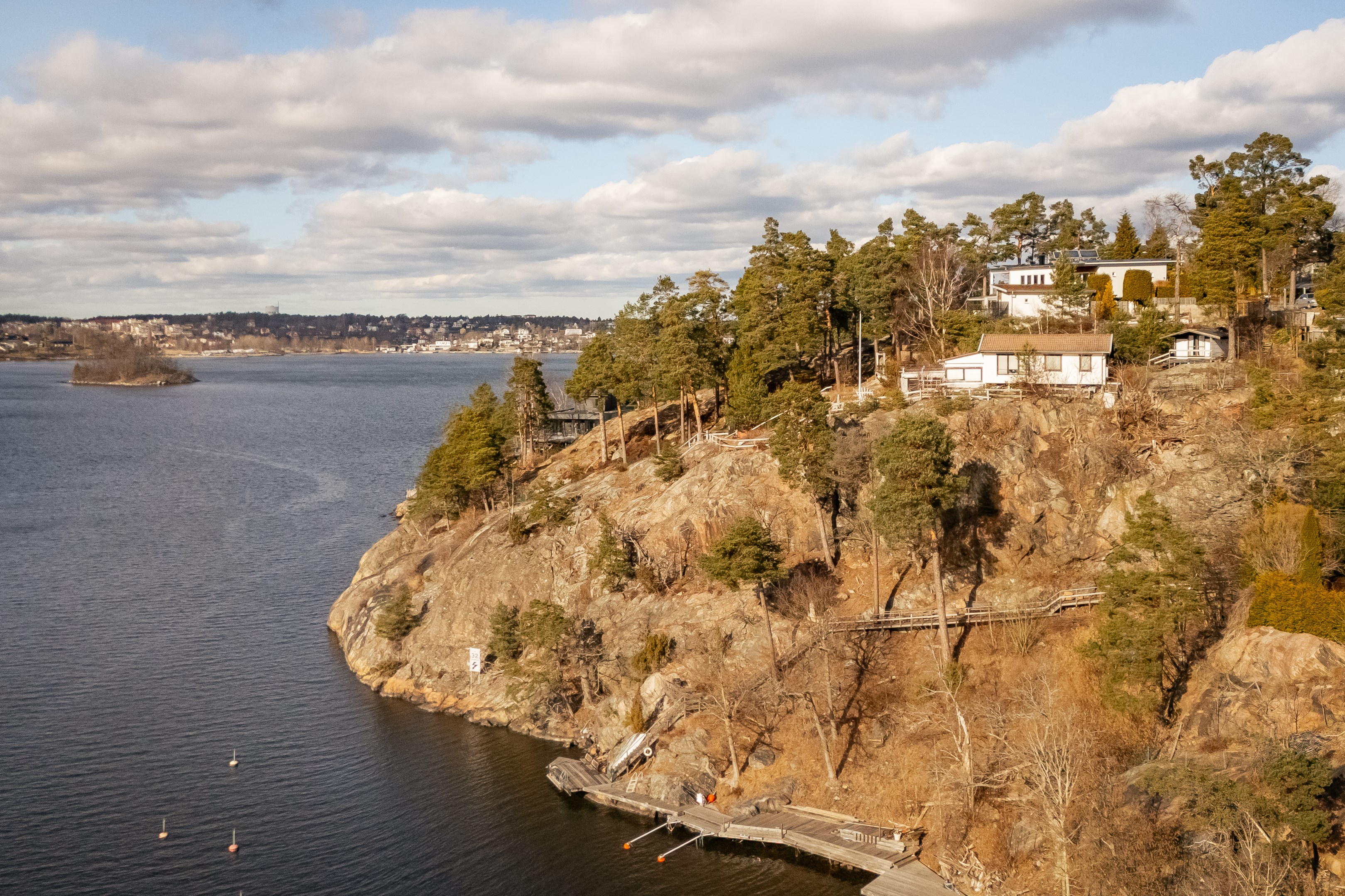 Bostadsbild från Fylgiavägen 9, Såld i Lilla Björknäs, Nacka
