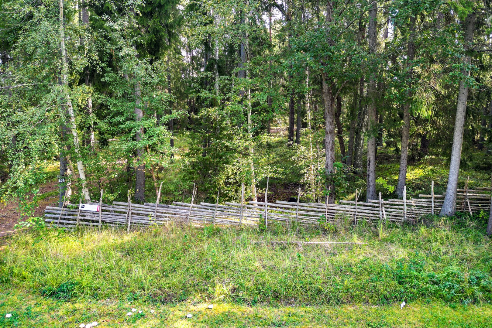 Bostadsbild från Strandvägen 18, Till salu i Öregrund, Östhammar