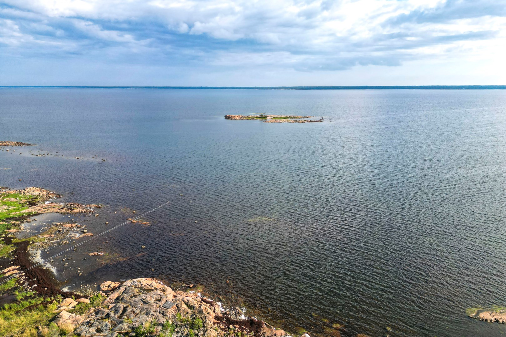 Bostadsbild från Strandvägen 18, Till salu i Öregrund, Östhammar