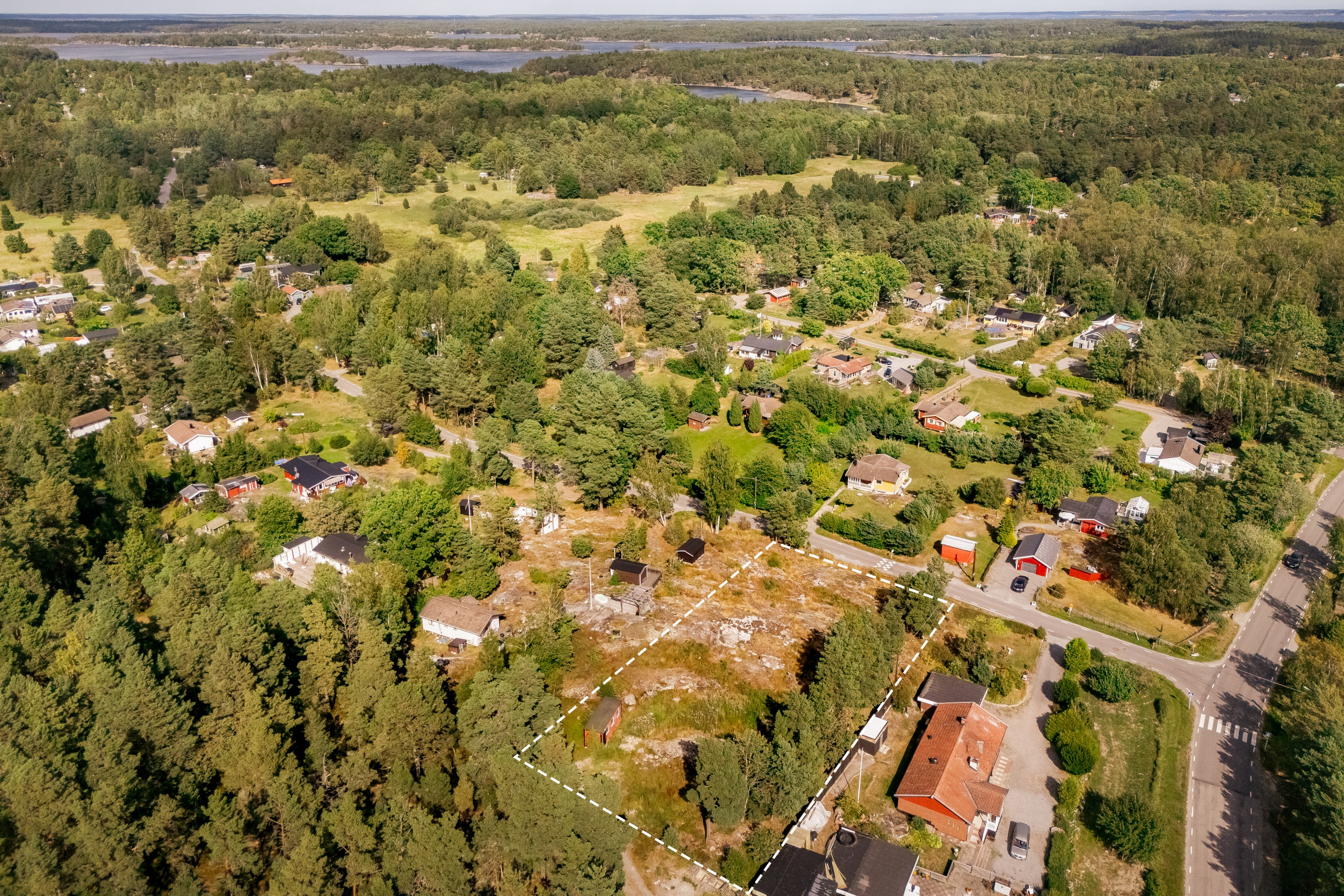 Bostadsbild från Björksalavägen 3, Kommande i Älvsala, Värmdö