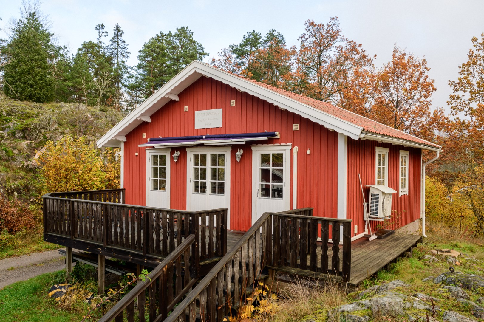 Områdets byastuga som går att hyra för kalas och fest.