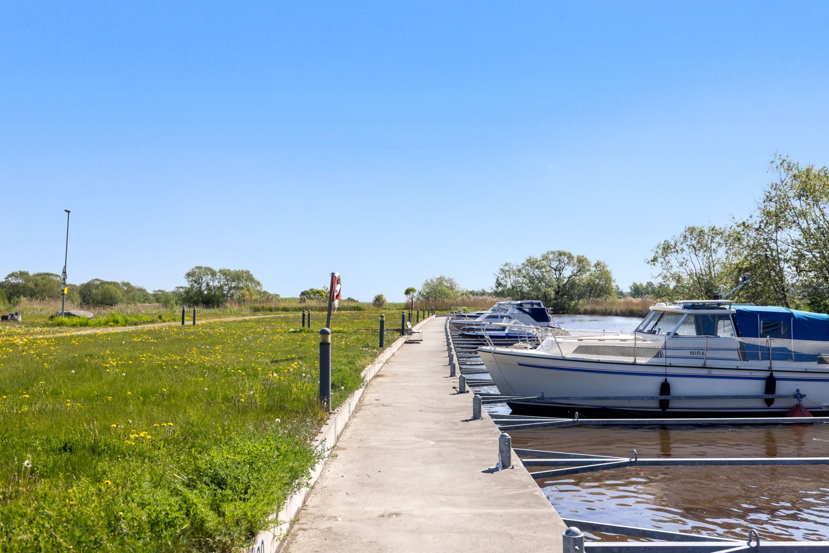 Bostadsbild från Kaprifolvägen 13, Till salu i Örsundsbro, Enköping