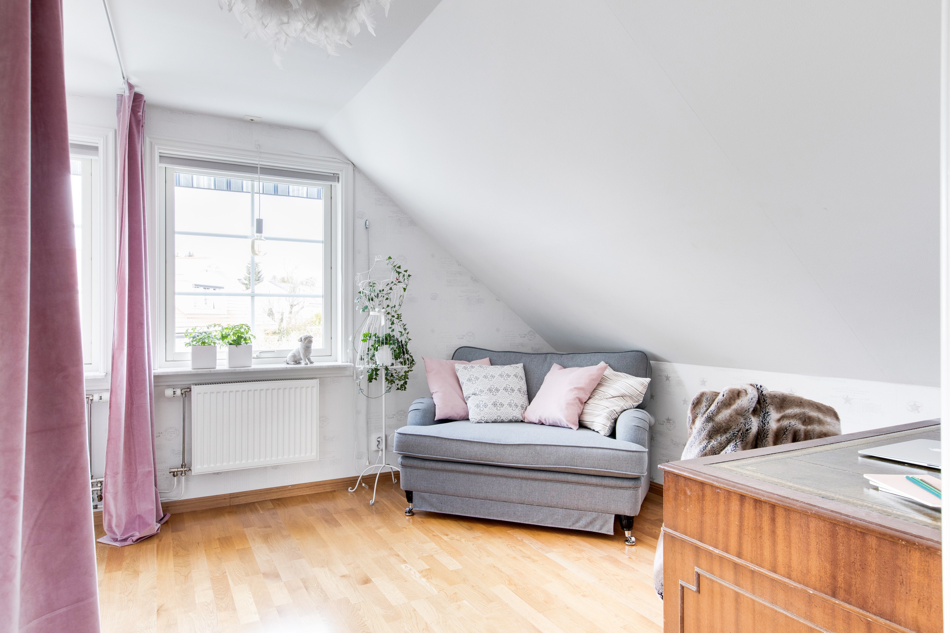 Bostadsbild från Fanstavägen 47, Såld i Lövstalöt, Uppsala