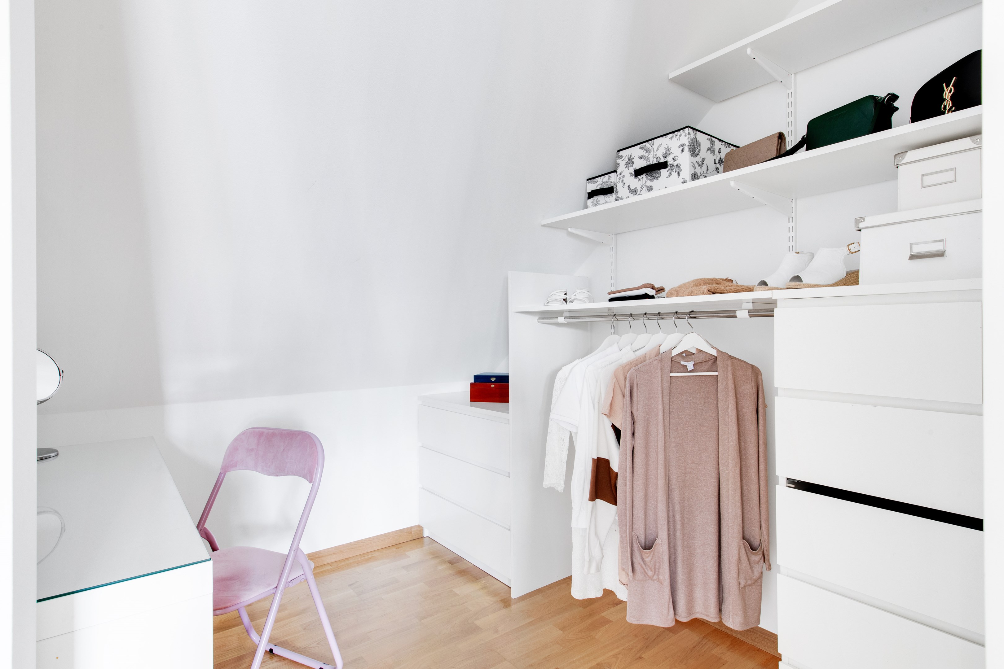 Bostadsbild från Fanstavägen 47, Såld i Lövstalöt, Uppsala