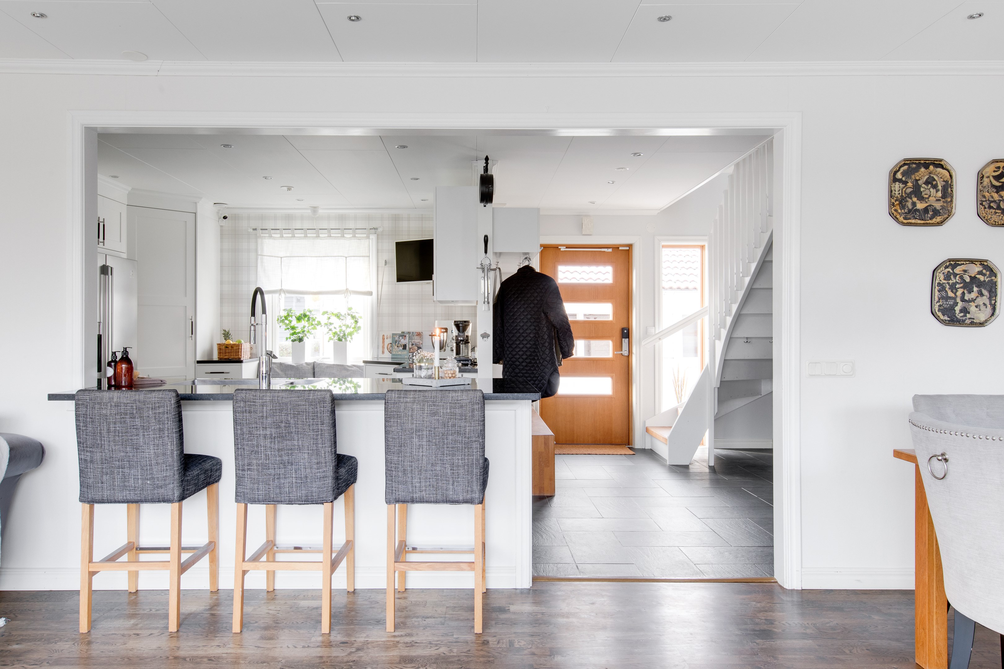 Bostadsbild från Fanstavägen 47, Såld i Lövstalöt, Uppsala