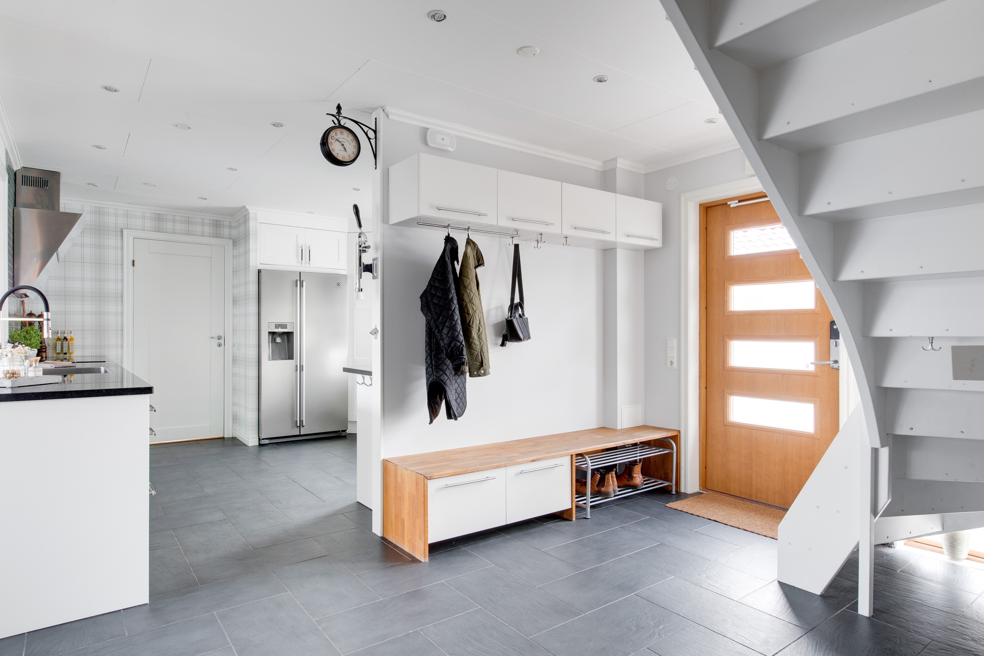 Bostadsbild från Fanstavägen 47, Såld i Lövstalöt, Uppsala