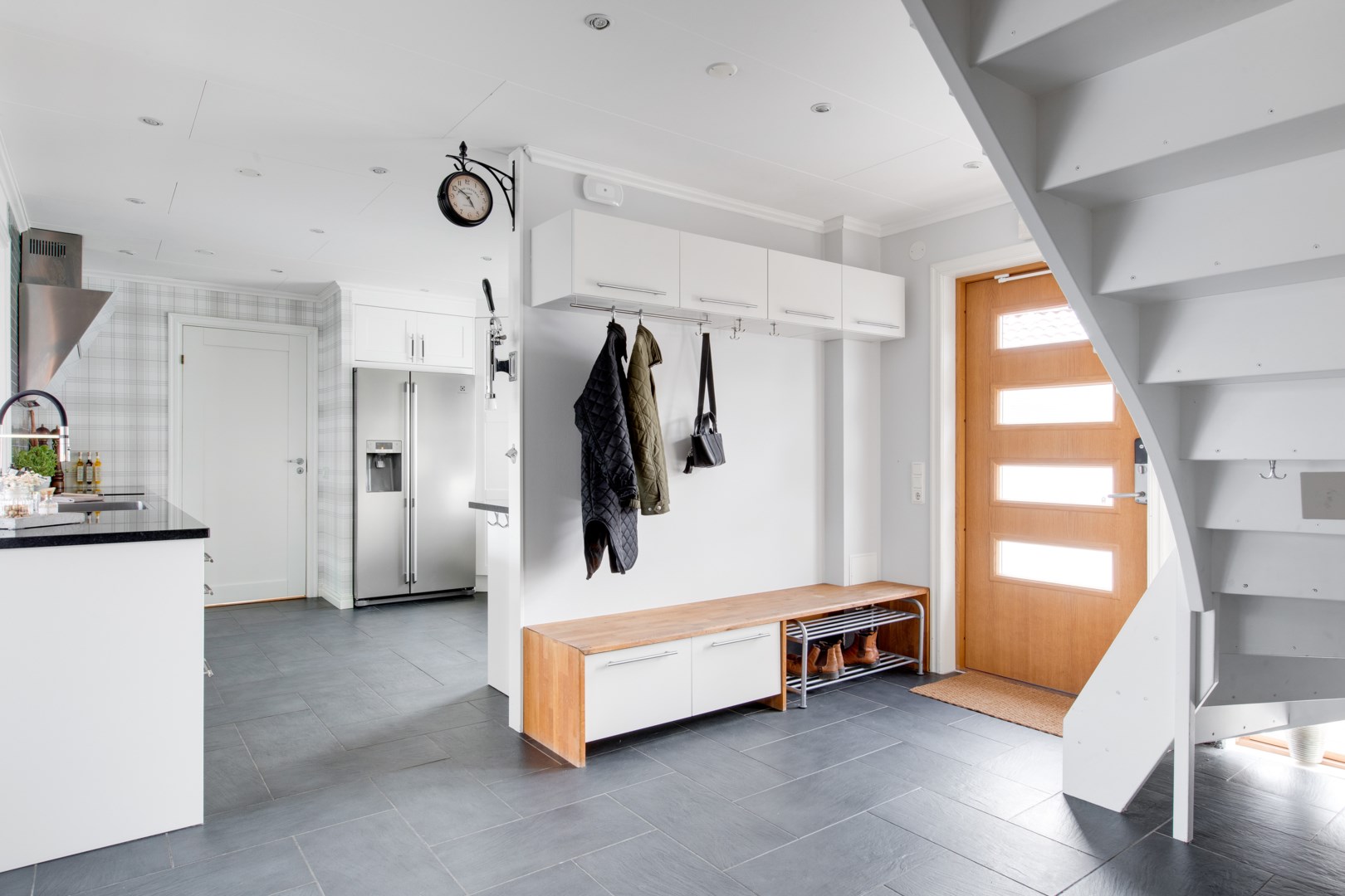 Bostadsbild från Fanstavägen 47, Såld i Lövstalöt, Uppsala