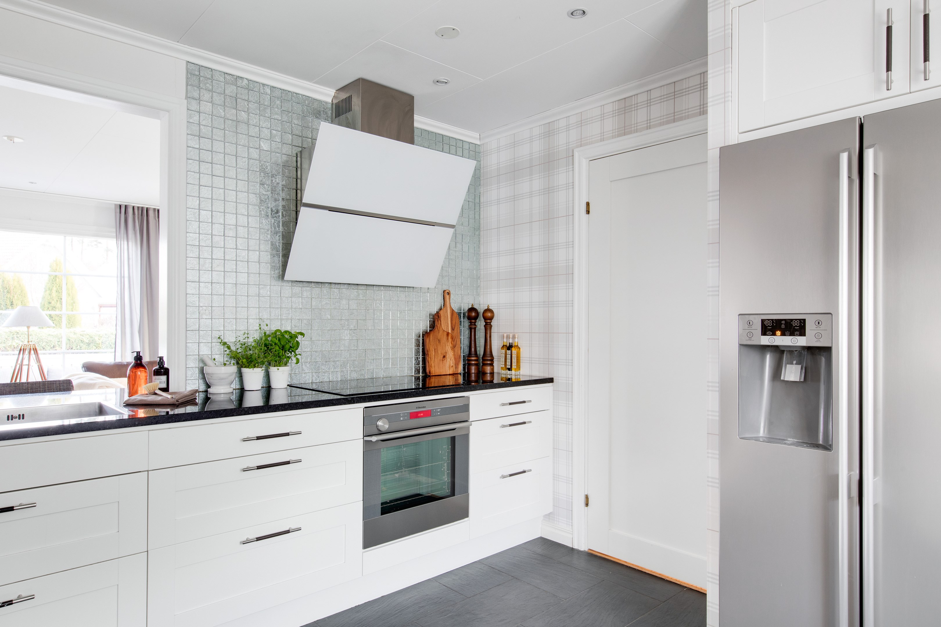 Bostadsbild från Fanstavägen 47, Såld i Lövstalöt, Uppsala