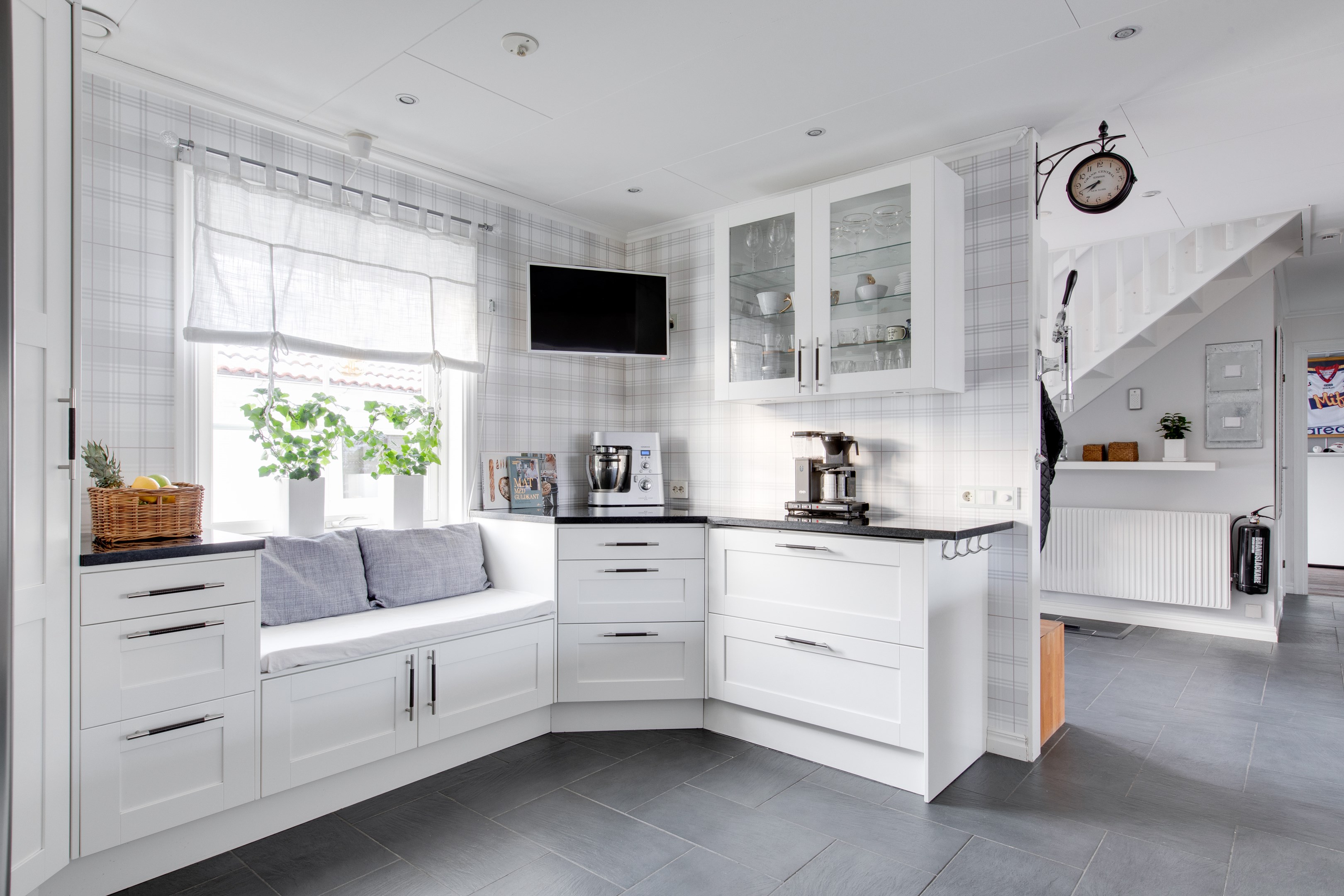 Bostadsbild från Fanstavägen 47, Såld i Lövstalöt, Uppsala