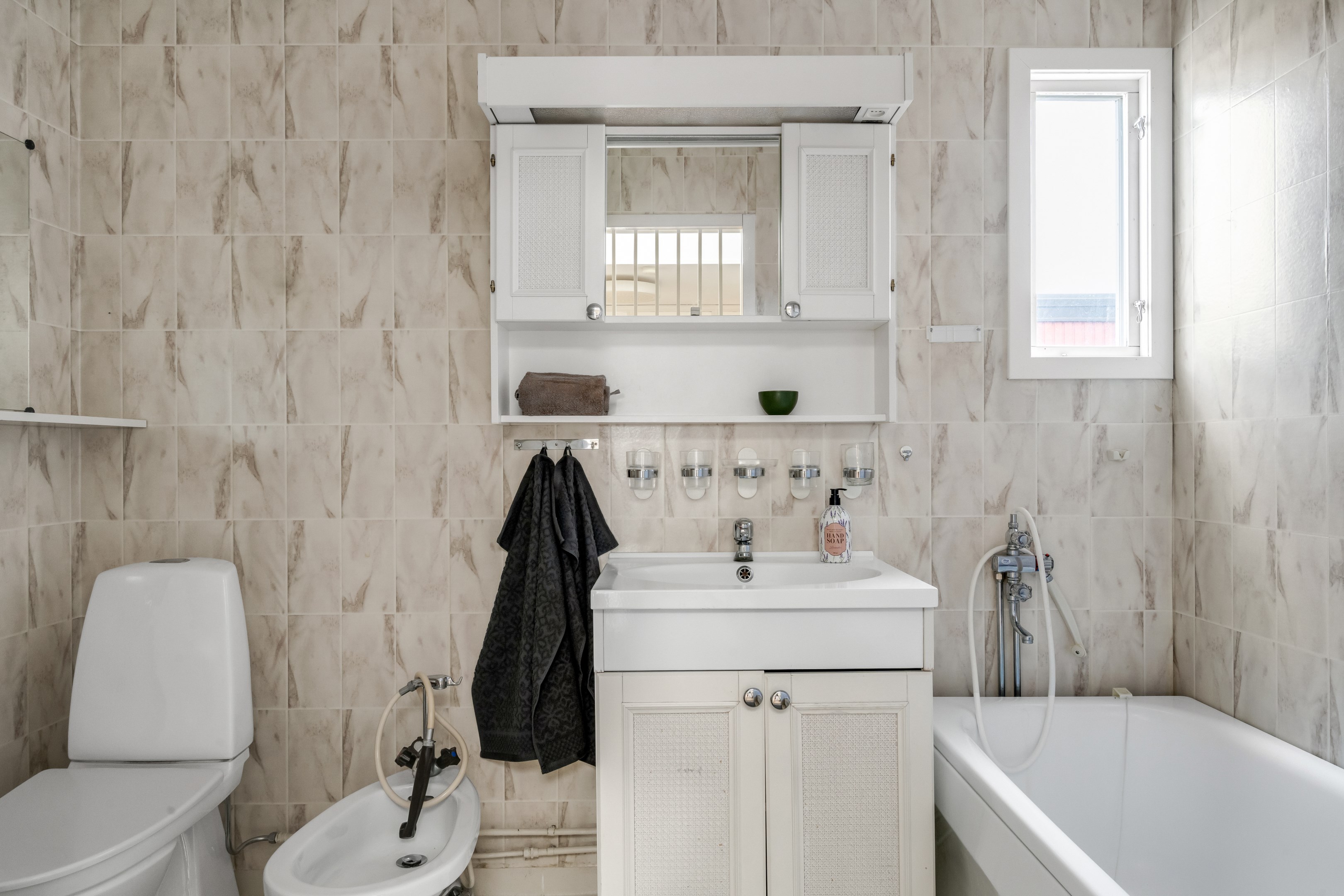 Bostadsbild från Störvägen 22, Till salu i Valsätra, Uppsala