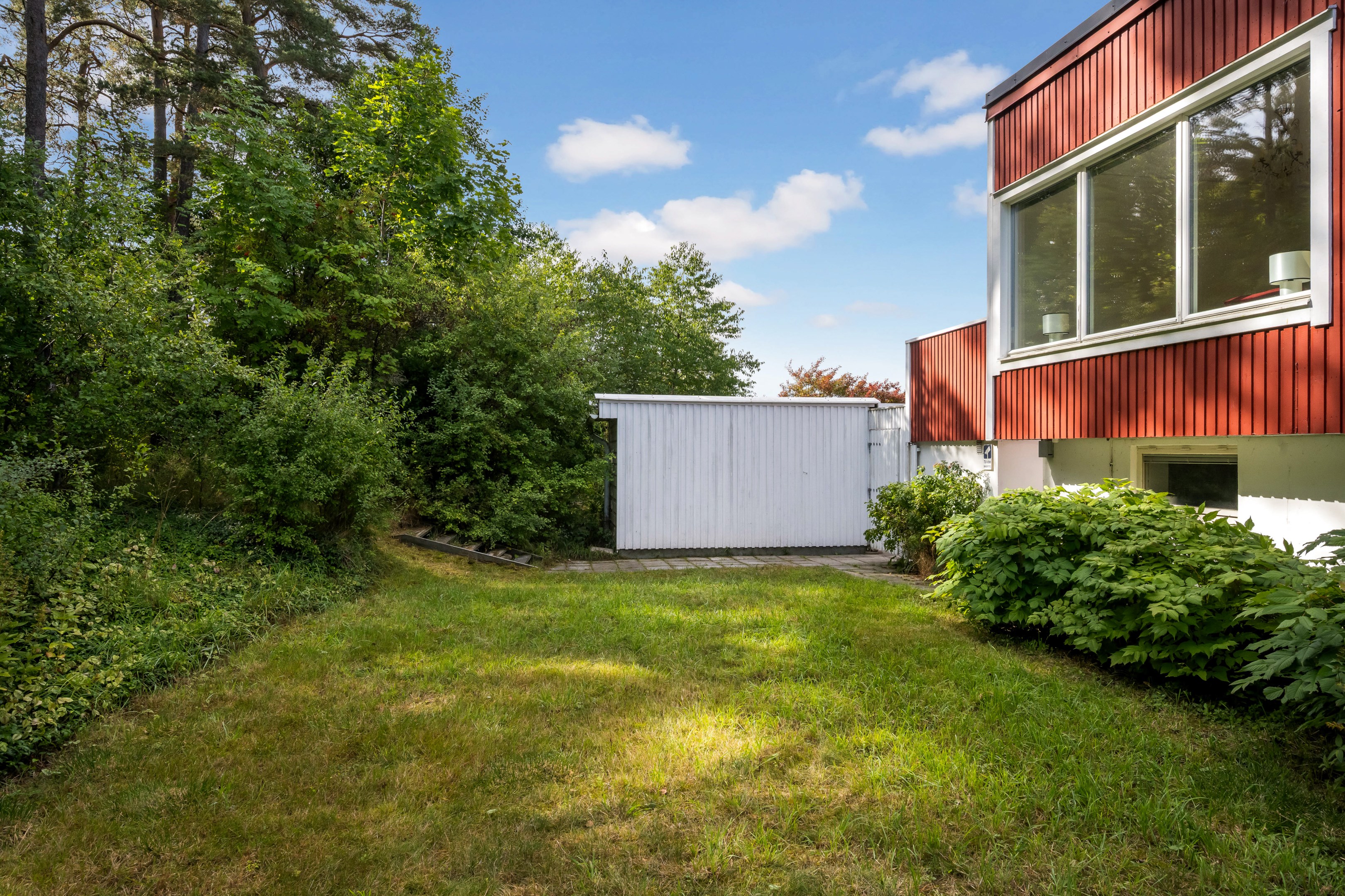 Bostadsbild från Störvägen 22, Till salu i Valsätra, Uppsala