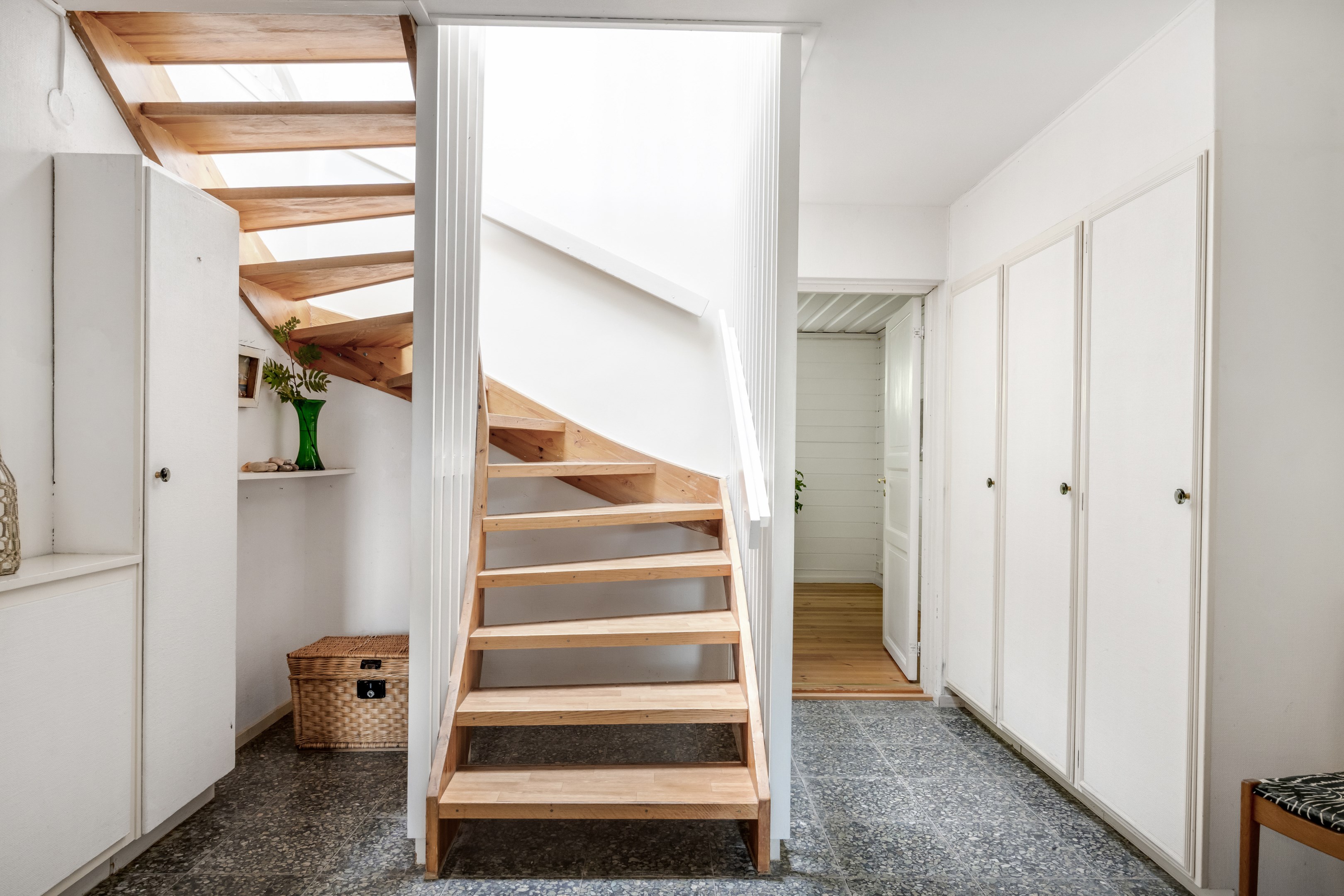 Bostadsbild från Störvägen 22, Till salu i Valsätra, Uppsala