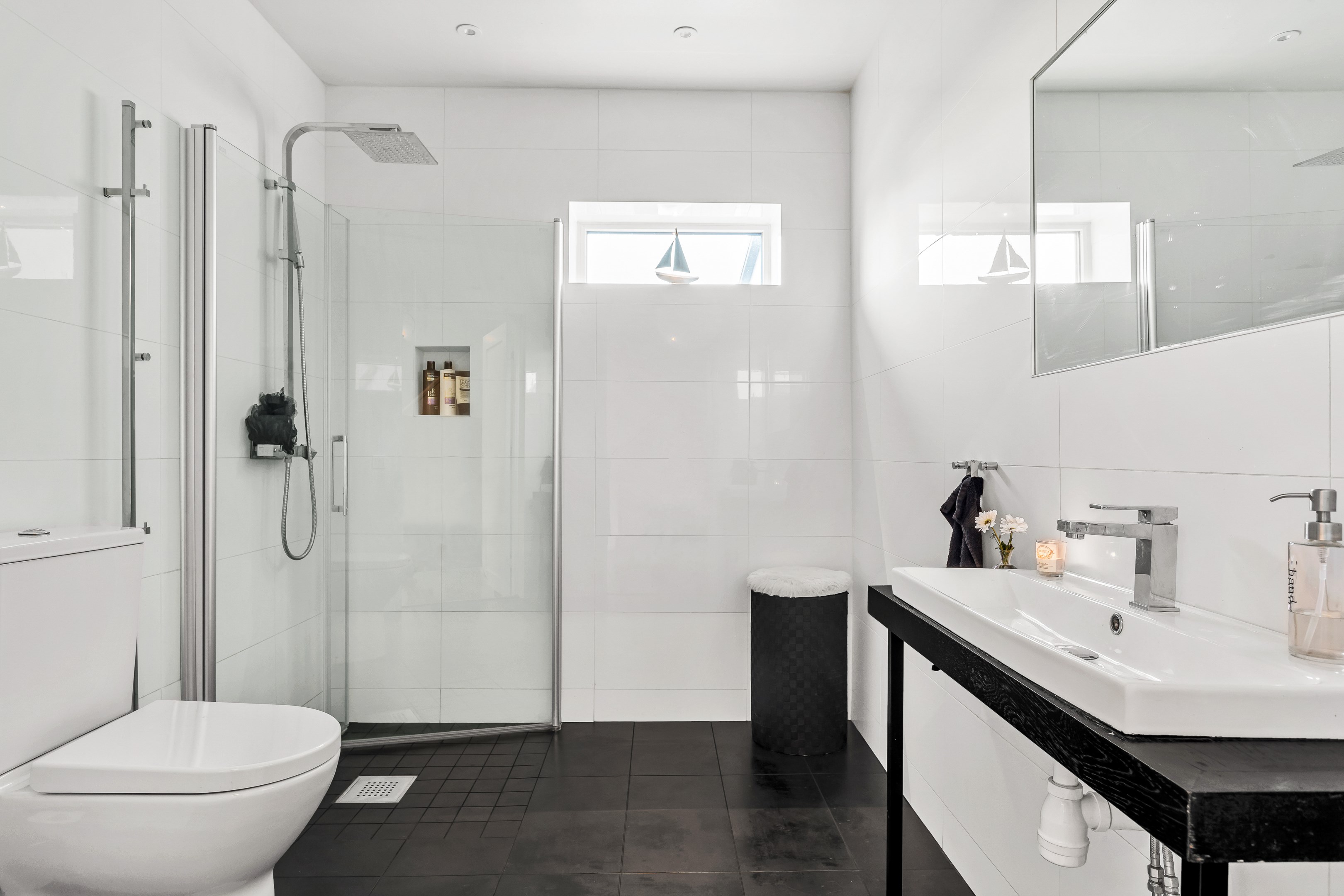 Bostadsbild från Brattbacksvägen 93, Såld i Lindbacken, Uppsala