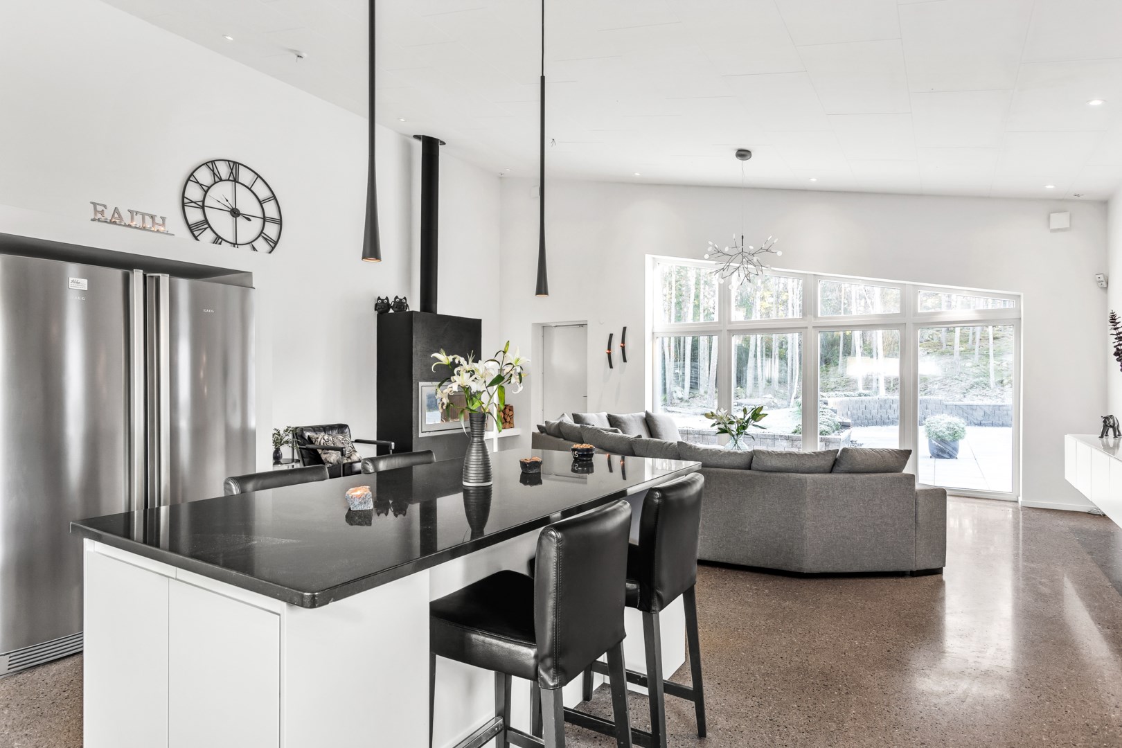 Bostadsbild från Brattbacksvägen 93, Såld i Lindbacken, Uppsala