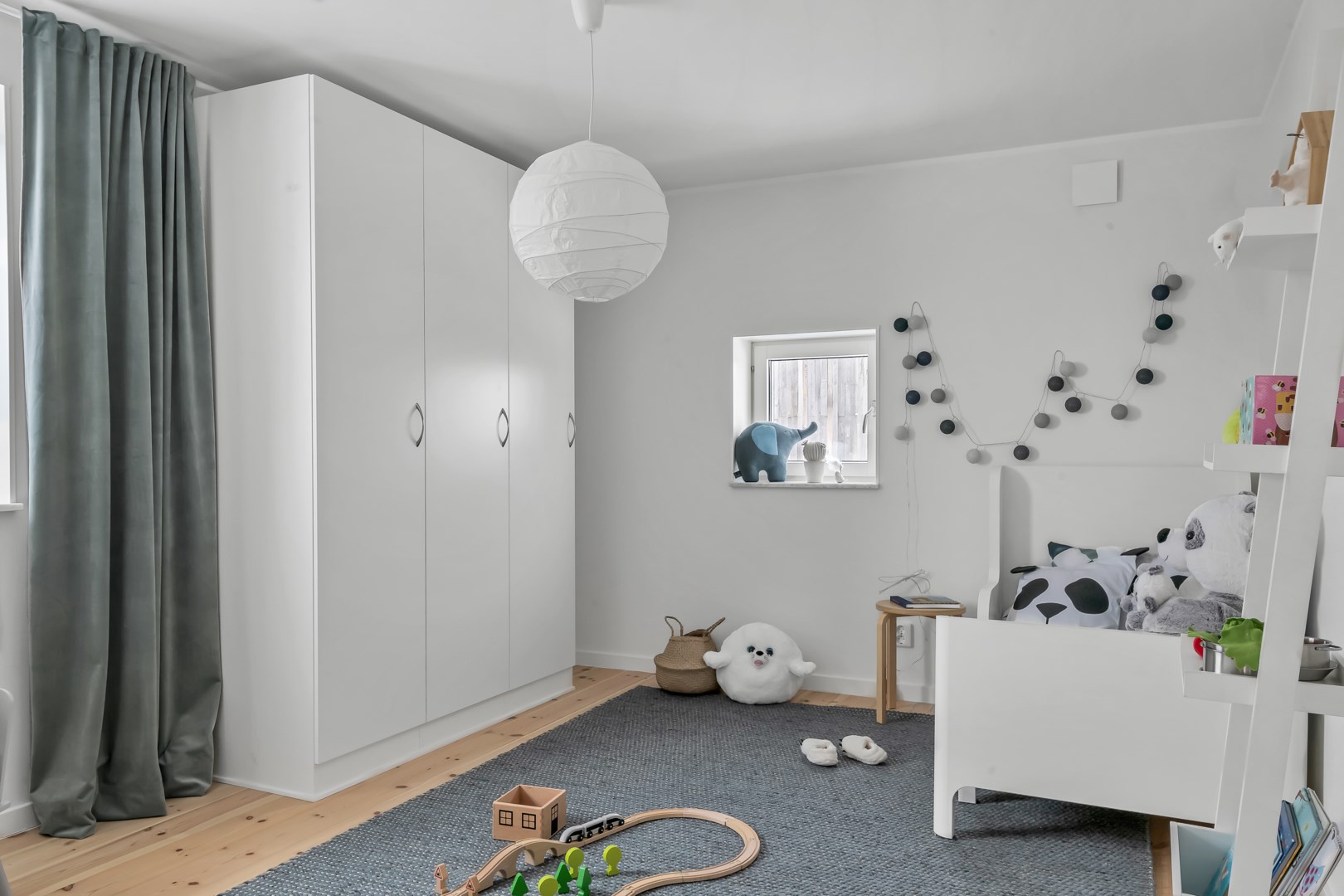 Bostadsbild från Stratusvägen 24, Såld i Fullerö, Uppsala