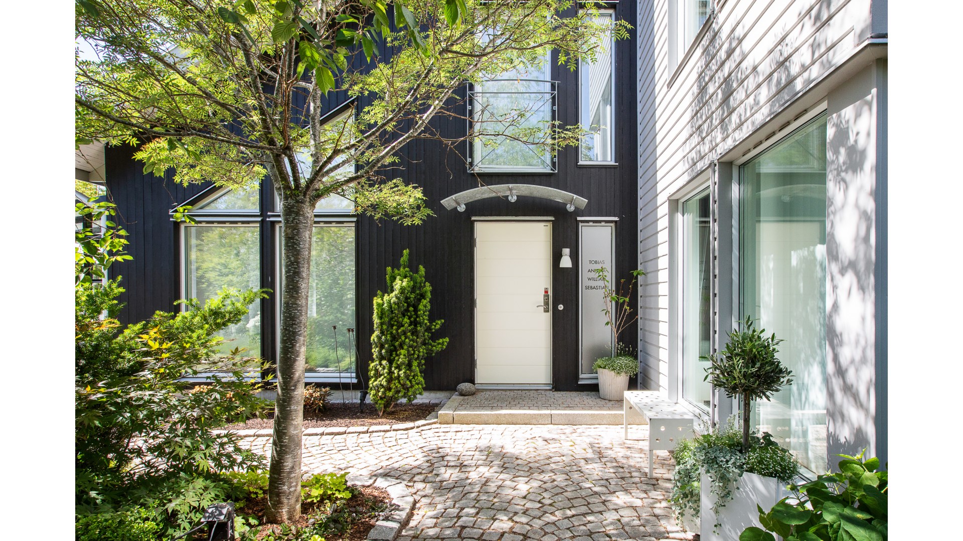 Bostadsbild från Rabeniusvägen 9, Såld i Gottsunda-gipen/Södra Gottsunda, Uppsala