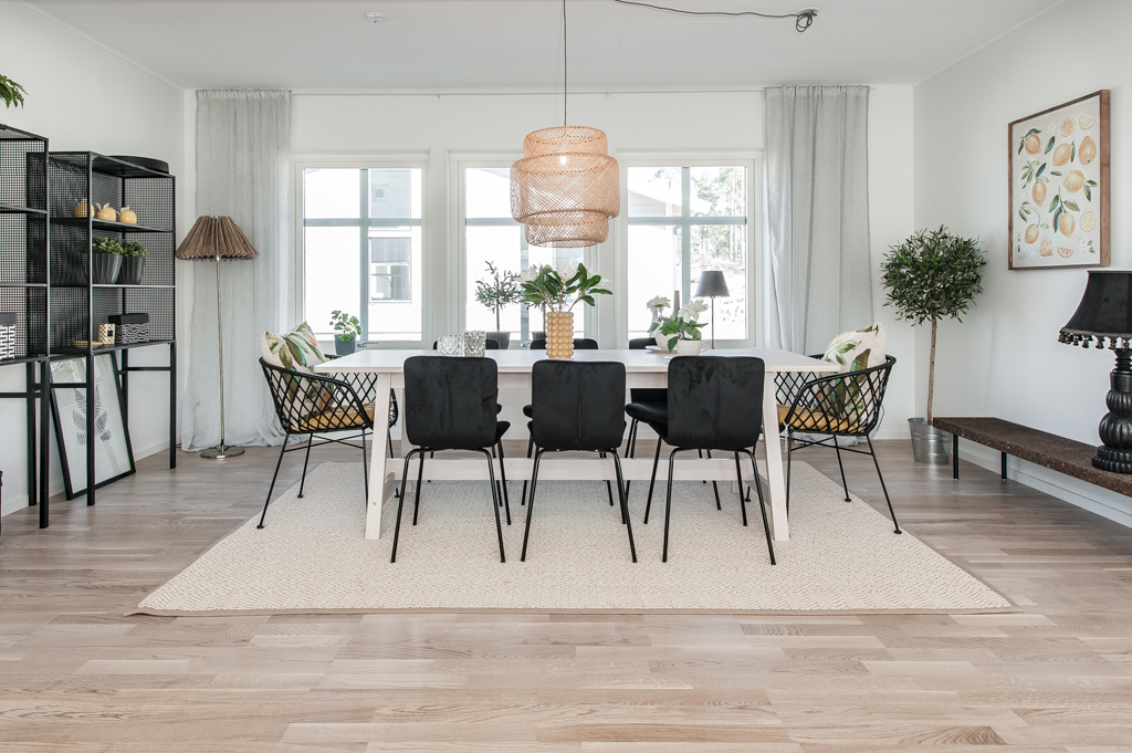 Bostadsbild från Svanmossvägen 5, Såld i Lindbacken, Uppsala