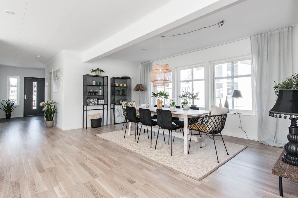 Bostadsbild från Svanmossvägen 5, Såld i Lindbacken, Uppsala