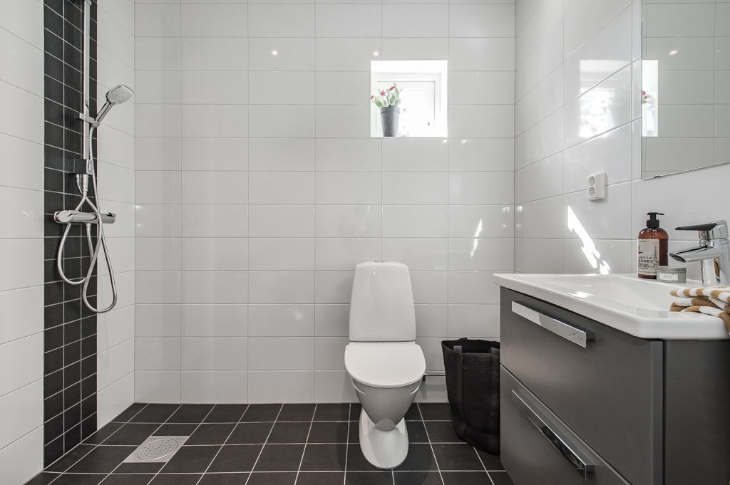 Bostadsbild från Svanmossvägen 5, Såld i Lindbacken, Uppsala