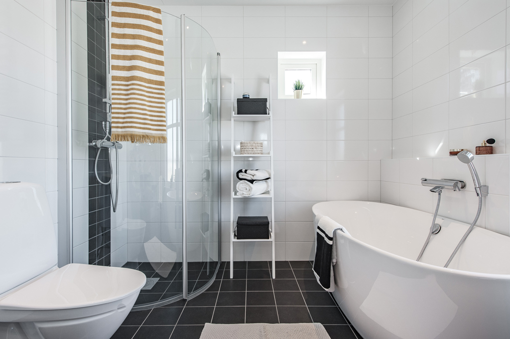 Bostadsbild från Svanmossvägen 5, Såld i Lindbacken, Uppsala