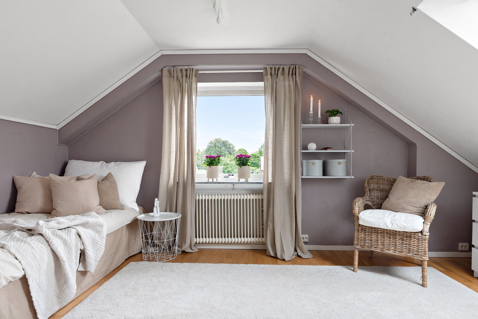 Bostadsbild från Stora Tvärvägen 4, Såld i Vänge, Uppsala