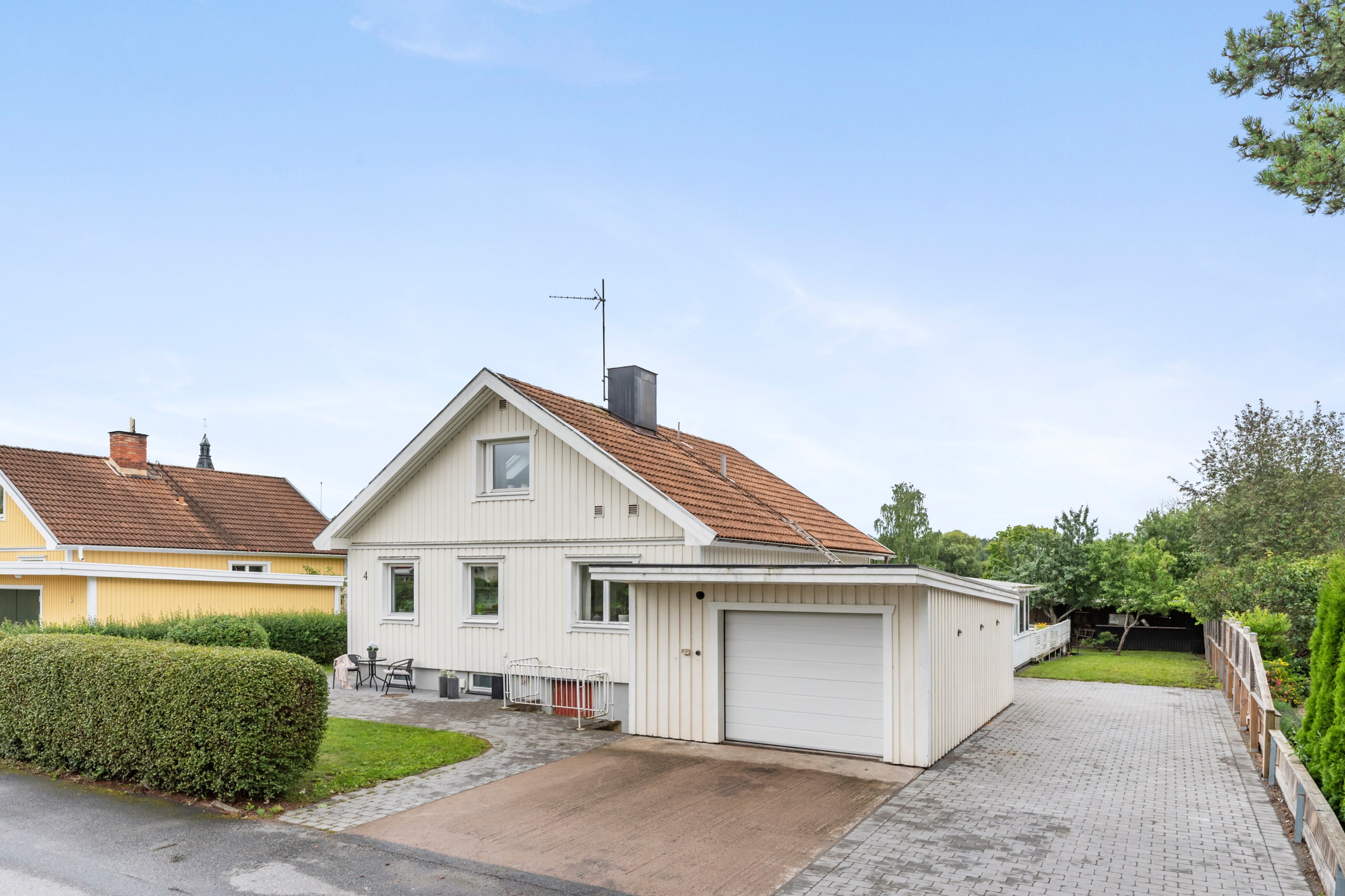 Bostadsbild från Stora Tvärvägen 4, Såld i Vänge, Uppsala