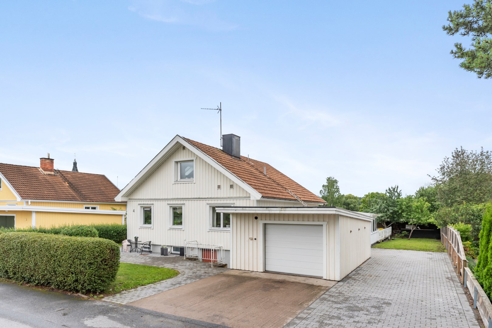 Bostadsbild från Stora Tvärvägen 4, Såld i Vänge, Uppsala