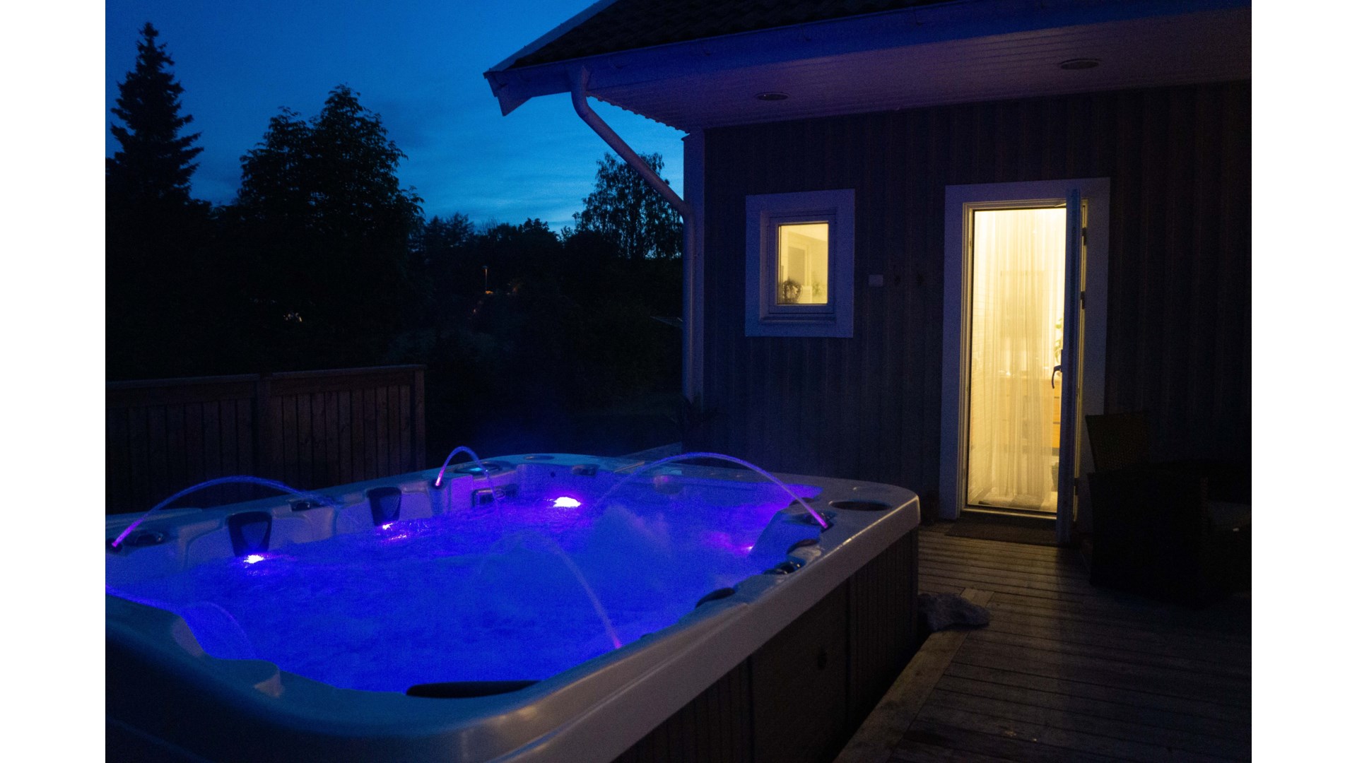 Bostadsbild från Annas väg 3, Såld i Starbo, Uppsala