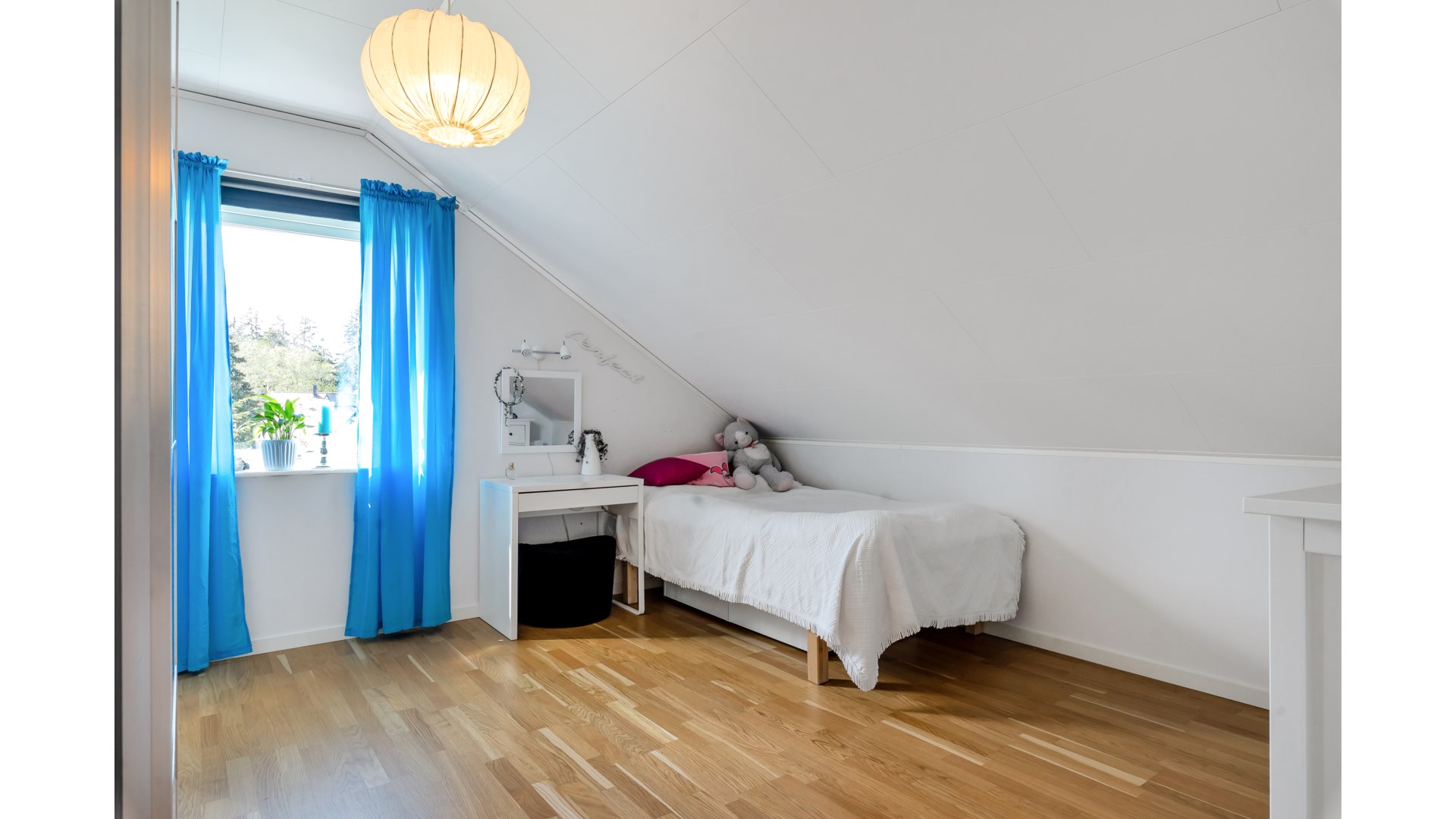 Bostadsbild från Annas väg 3, Såld i Starbo, Uppsala