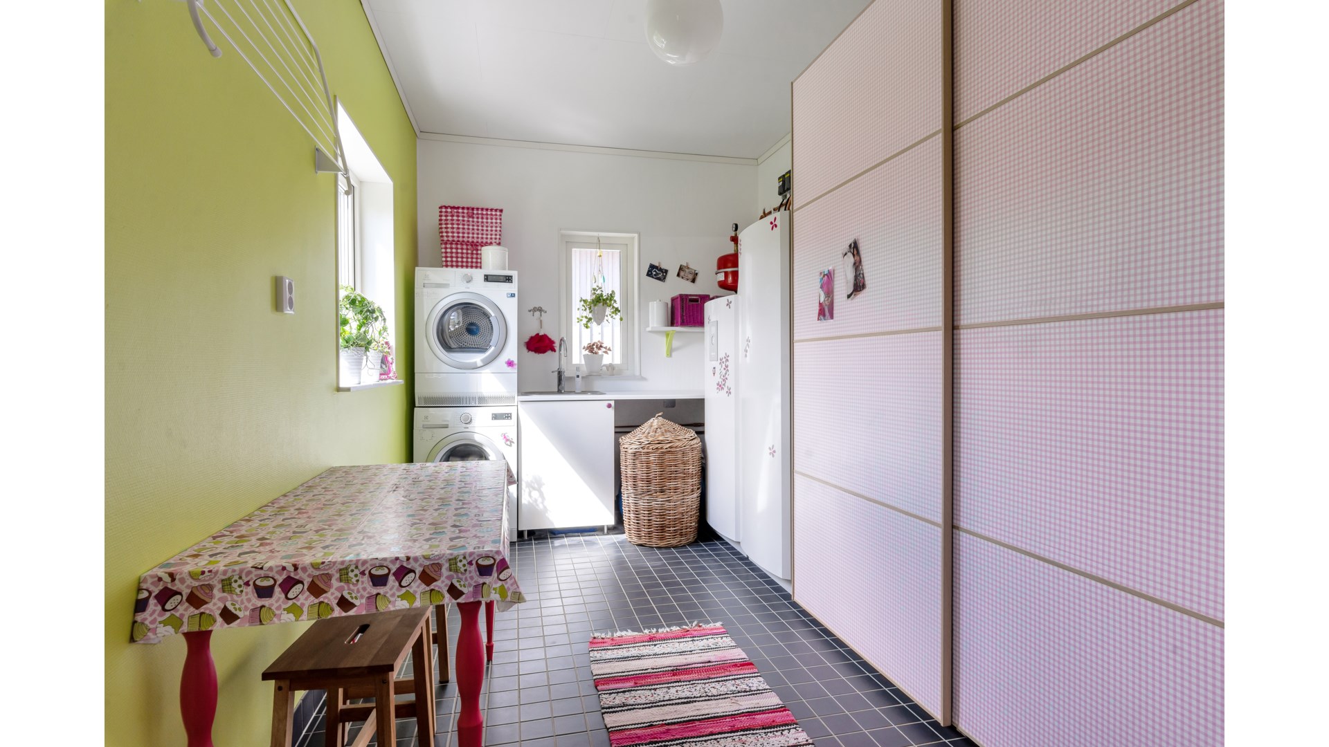 Bostadsbild från Annas väg 3, Såld i Starbo, Uppsala