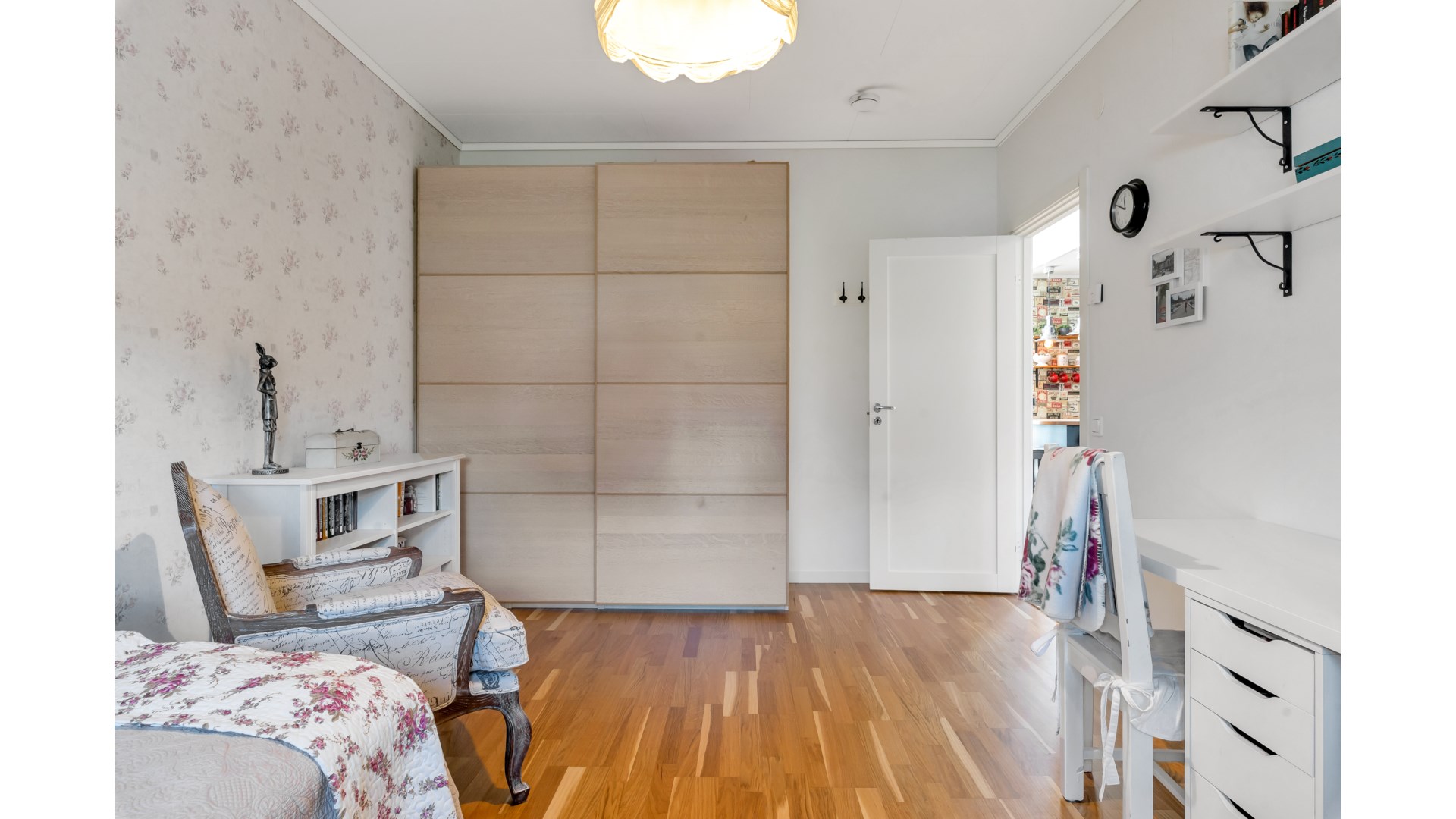 Bostadsbild från Annas väg 3, Såld i Starbo, Uppsala