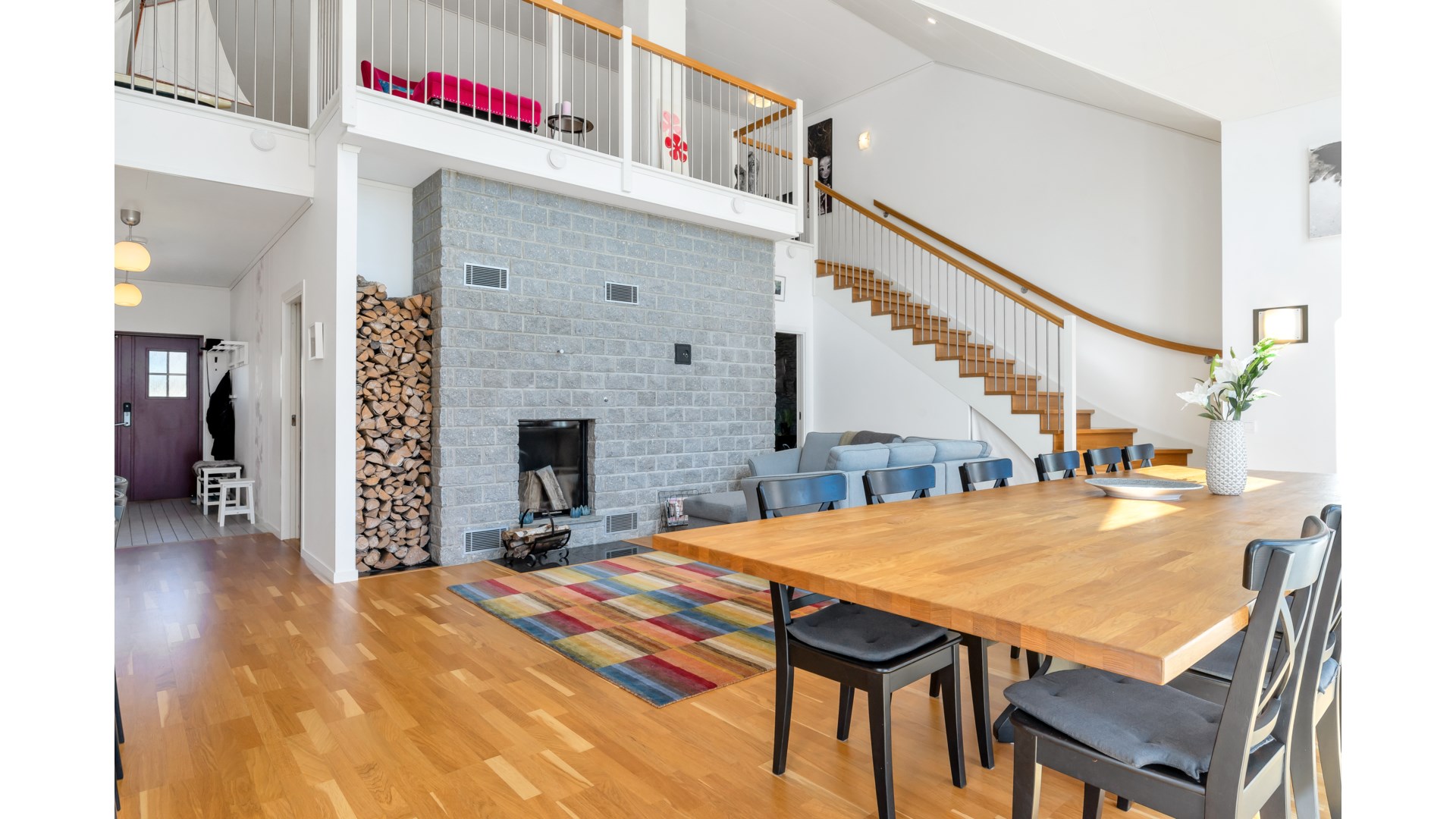 Bostadsbild från Annas väg 3, Såld i Starbo, Uppsala