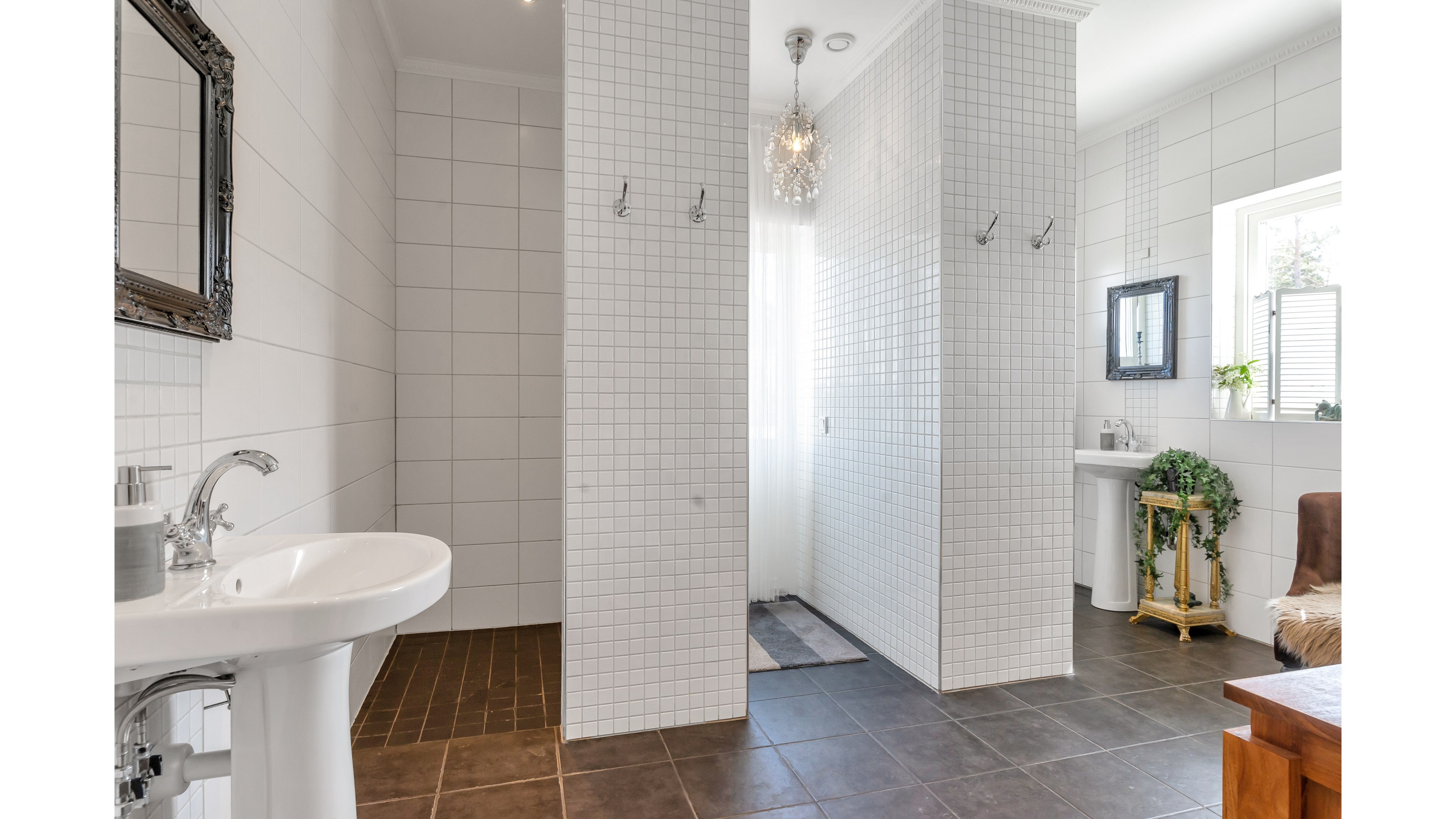 Bostadsbild från Annas väg 3, Såld i Starbo, Uppsala