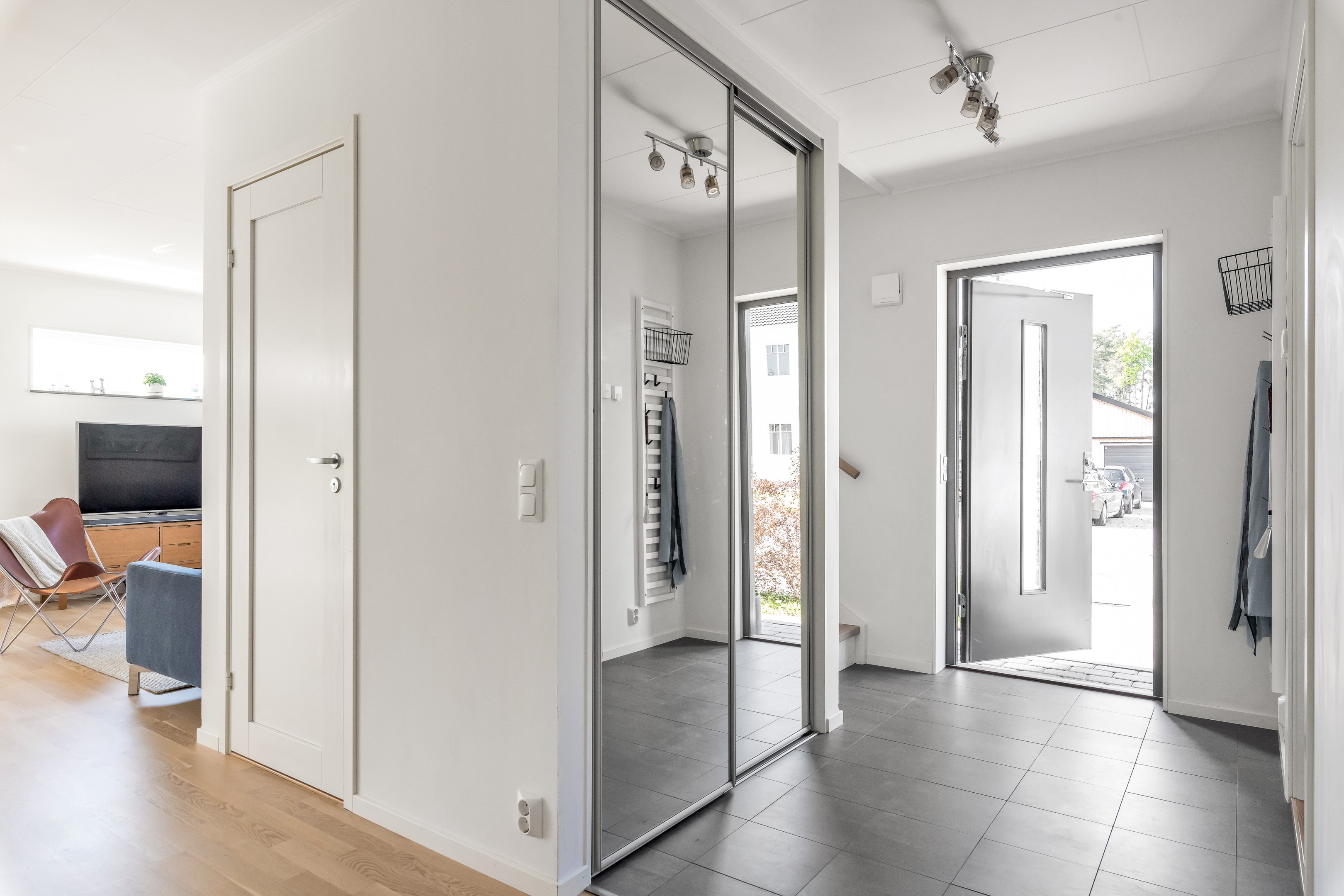 Bostadsbild från Brattbacksvägen 113, Såld i Lindbacken, Uppsala