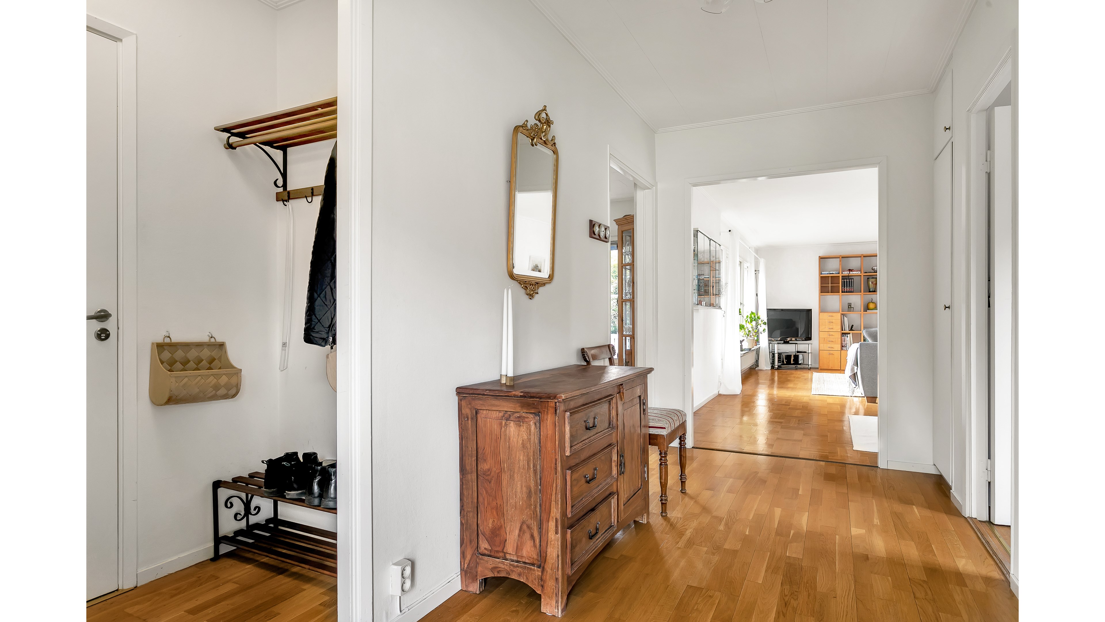 Bostadsbild från Hartrajet 11, Såld i Bergsbrunna, Uppsala