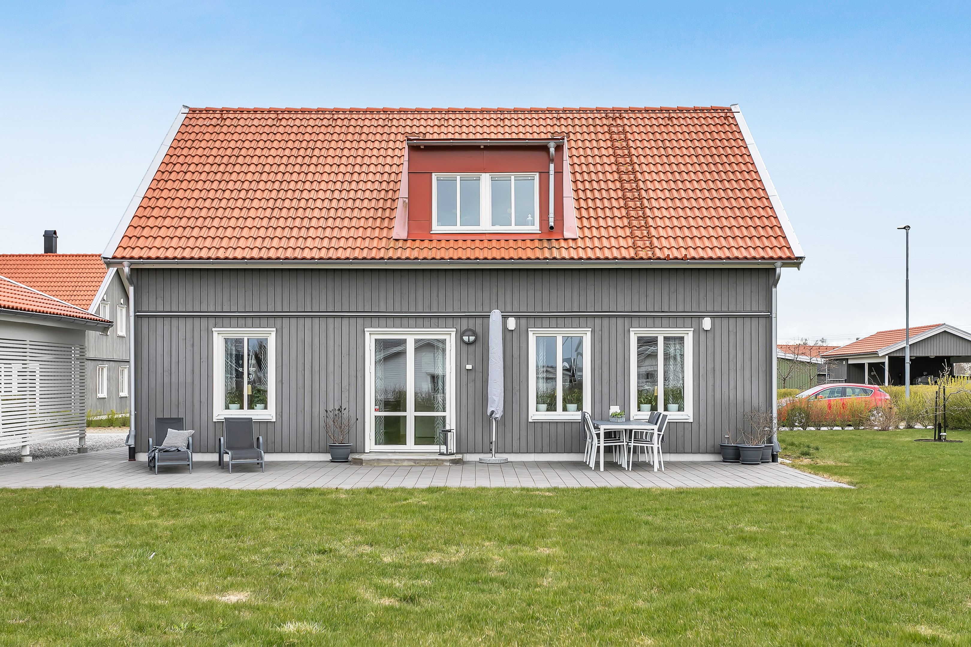 Bostadsbild från Lupinvägen 6, Såld i Lövstalöt, Uppsala