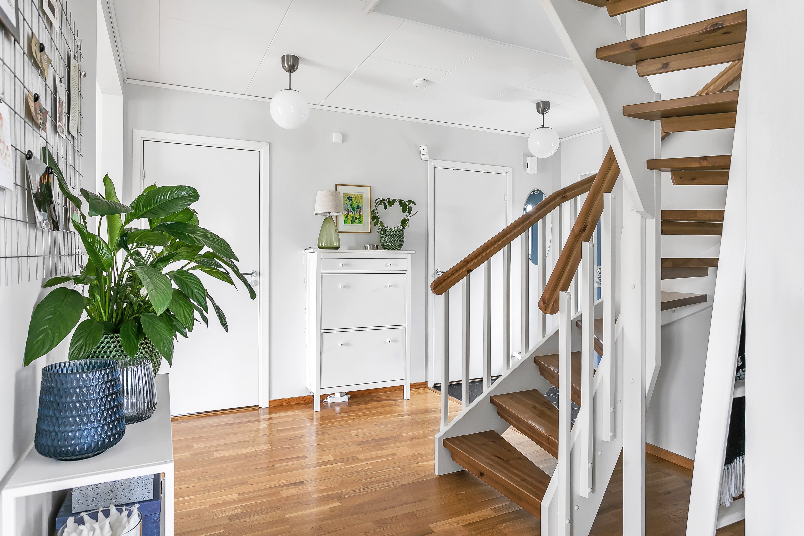 Bostadsbild från Lupinvägen 6, Såld i Lövstalöt, Uppsala