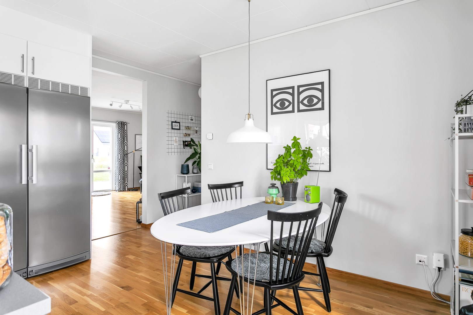 Bostadsbild från Lupinvägen 6, Såld i Lövstalöt, Uppsala