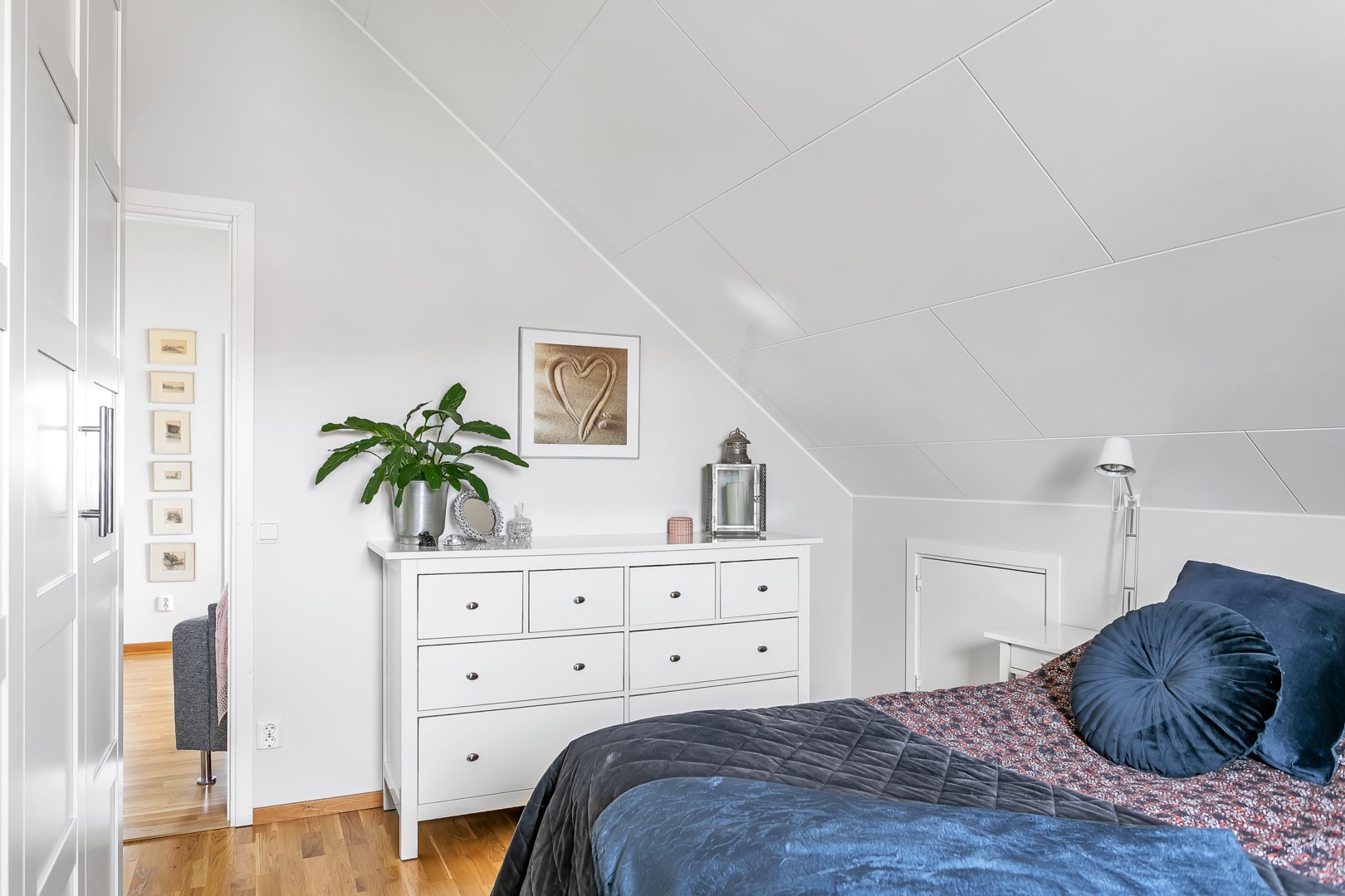 Bostadsbild från Lupinvägen 6, Såld i Lövstalöt, Uppsala