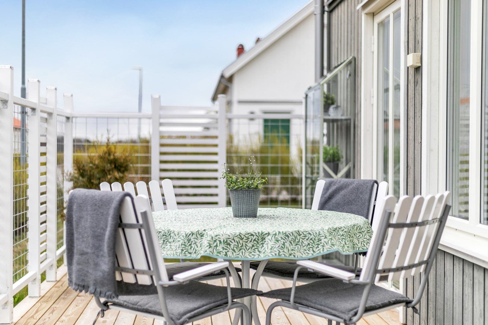 Bostadsbild från Lupinvägen 6, Såld i Lövstalöt, Uppsala