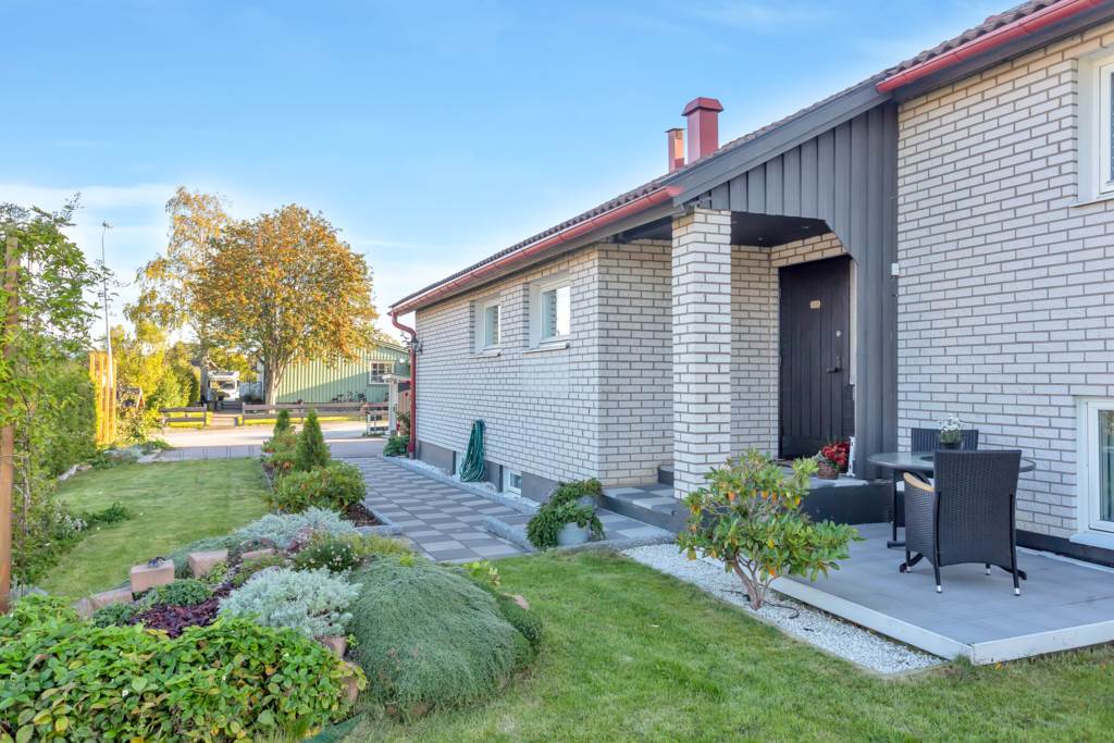 Bostadsbild från Frejvägen 8, Såld i Örsundsbro, Enköping