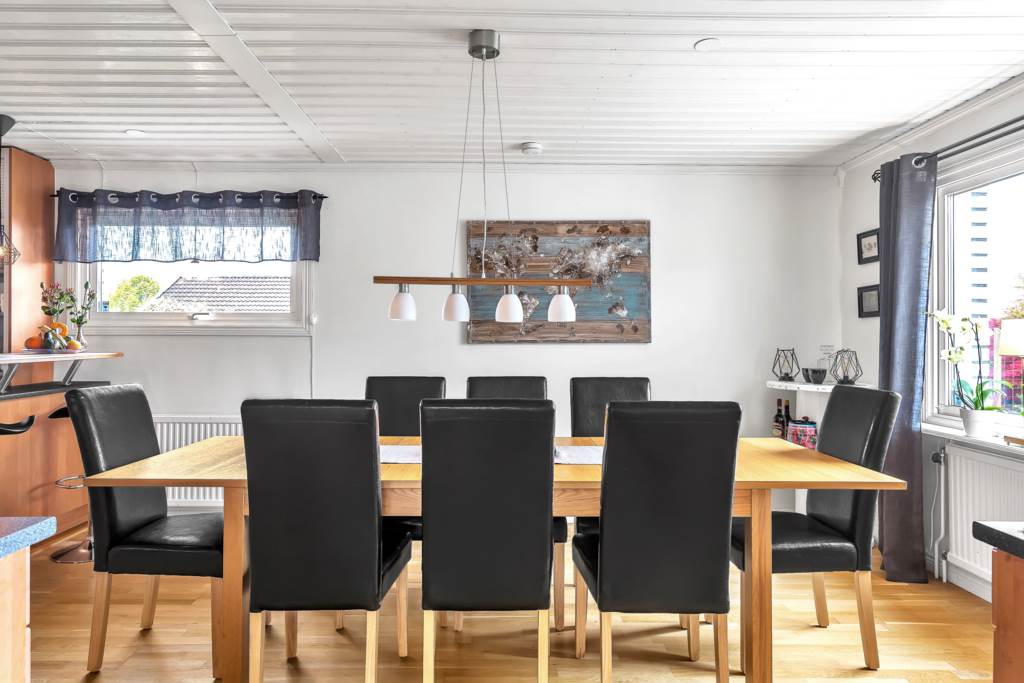 Bostadsbild från Frejvägen 8, Såld i Örsundsbro, Enköping