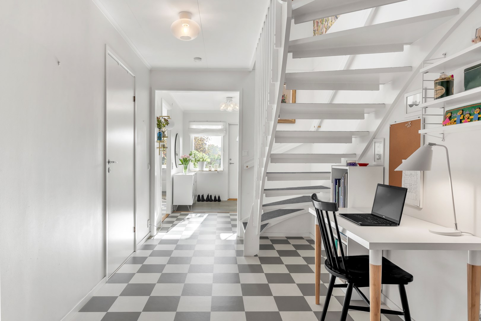 Bostadsbild från Plommonvägen 127, Såld i Västra Ängby, Knivsta